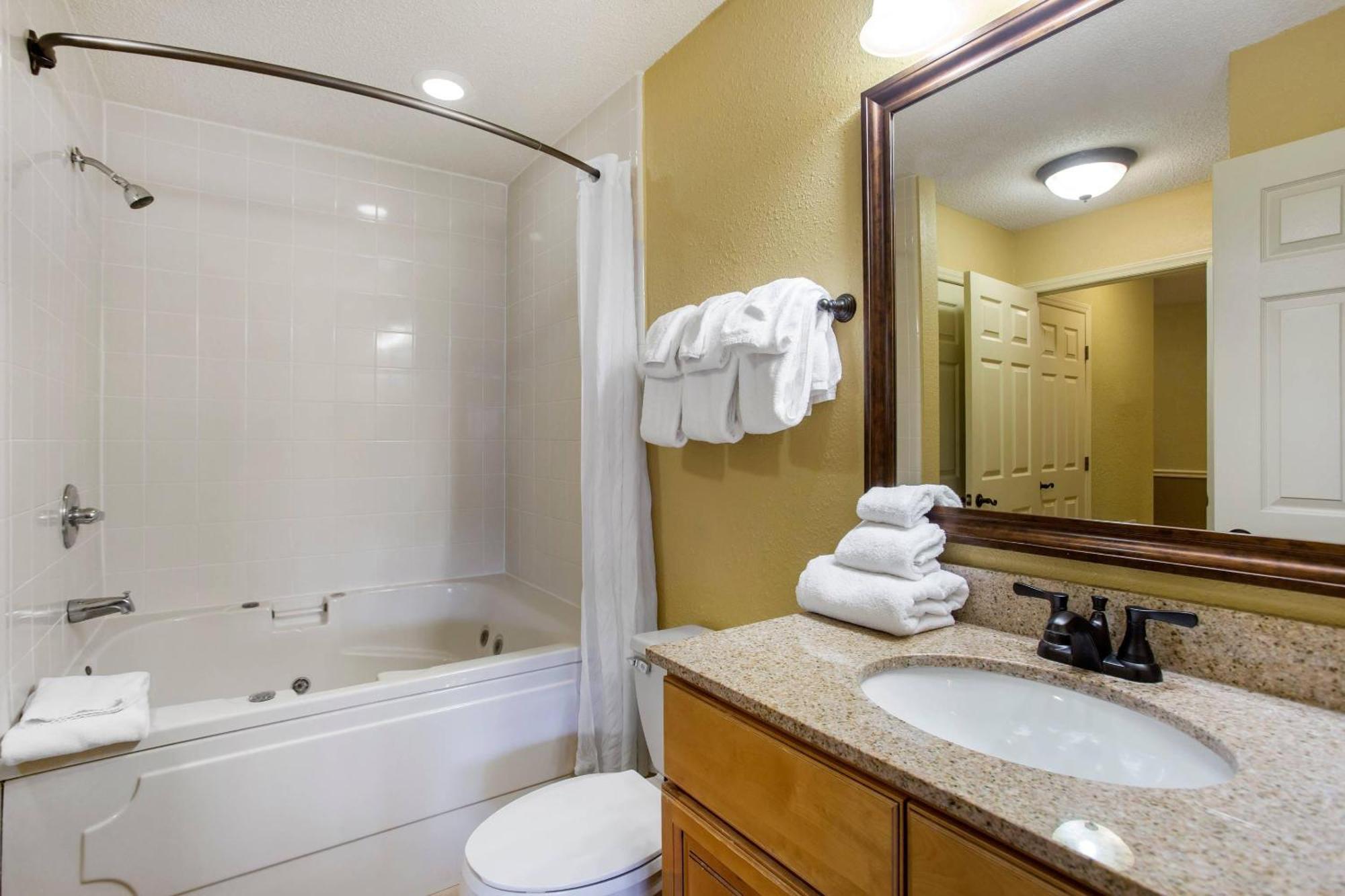 One-Bedroom Suite