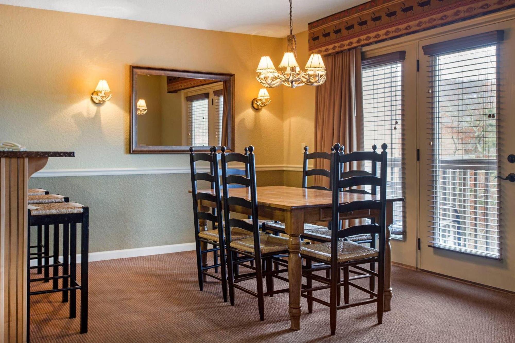 Two-Bedroom Suite