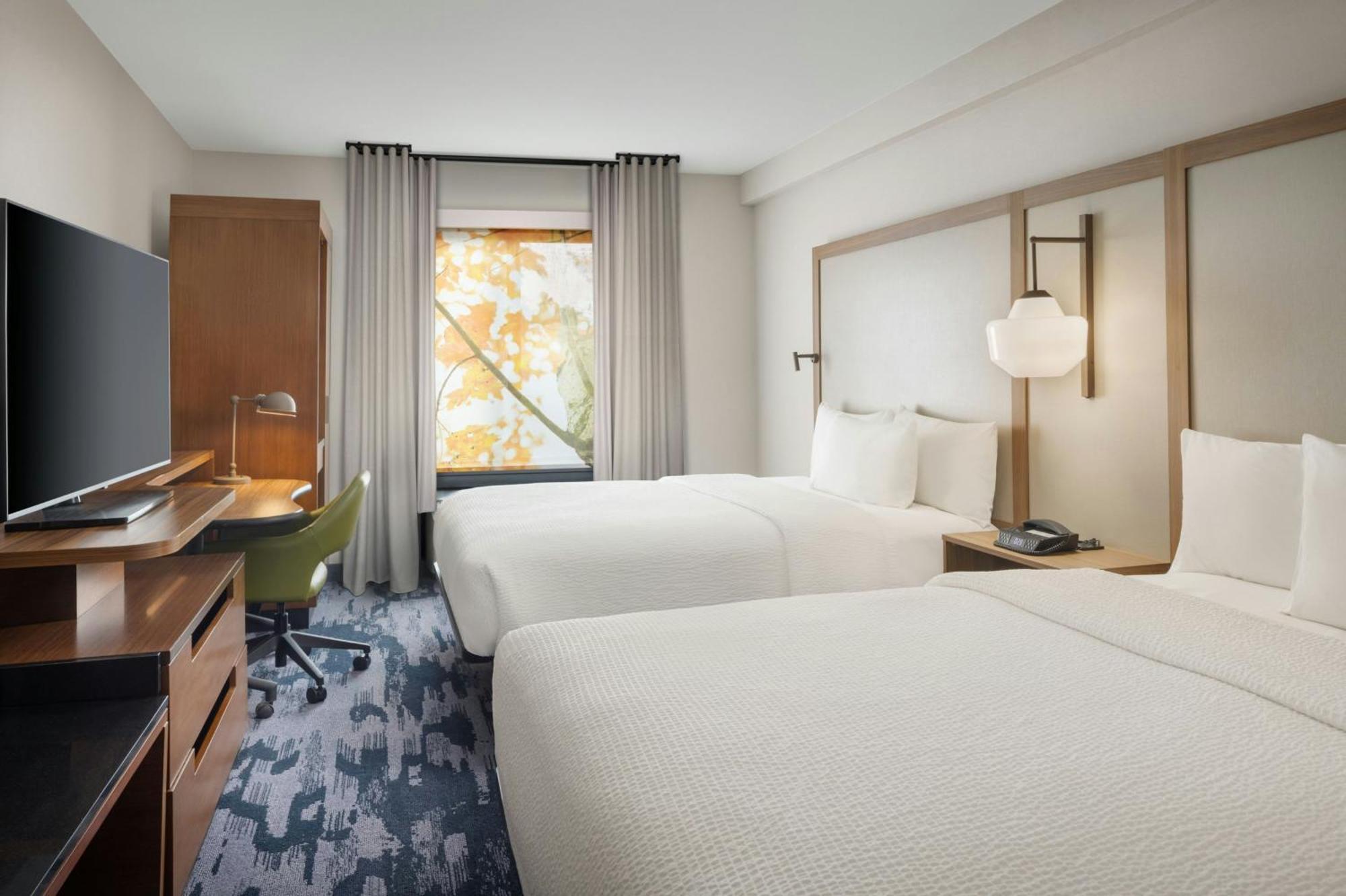 Queen Room Two Queen Beds Hearing Accessible