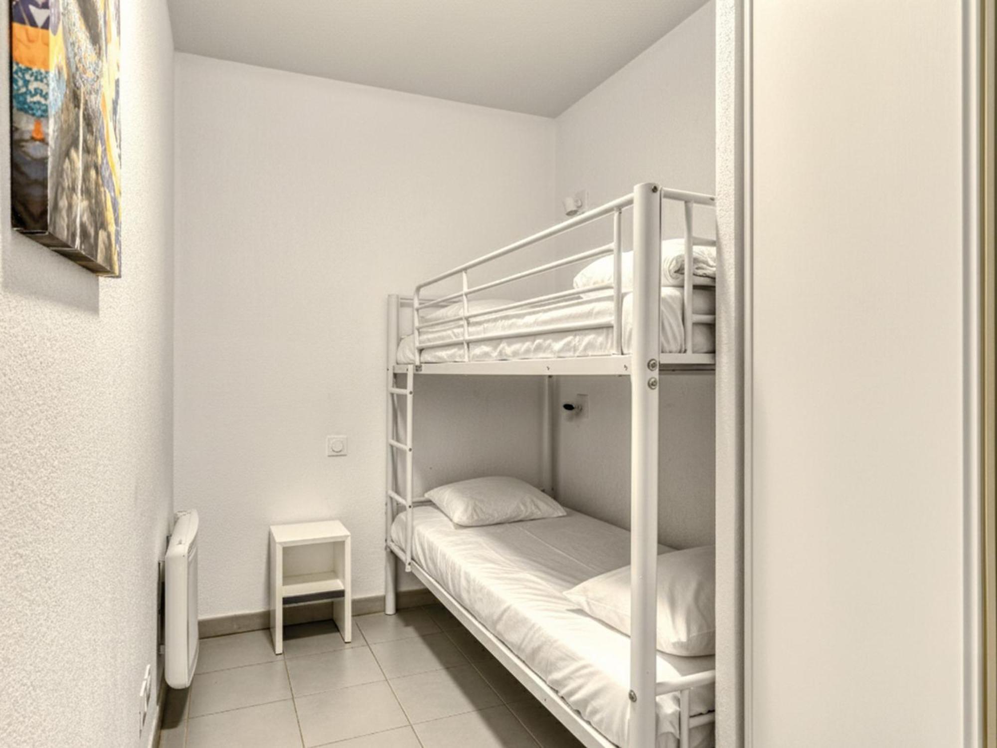 One-Bedroom Apartment Air-Conditioning
