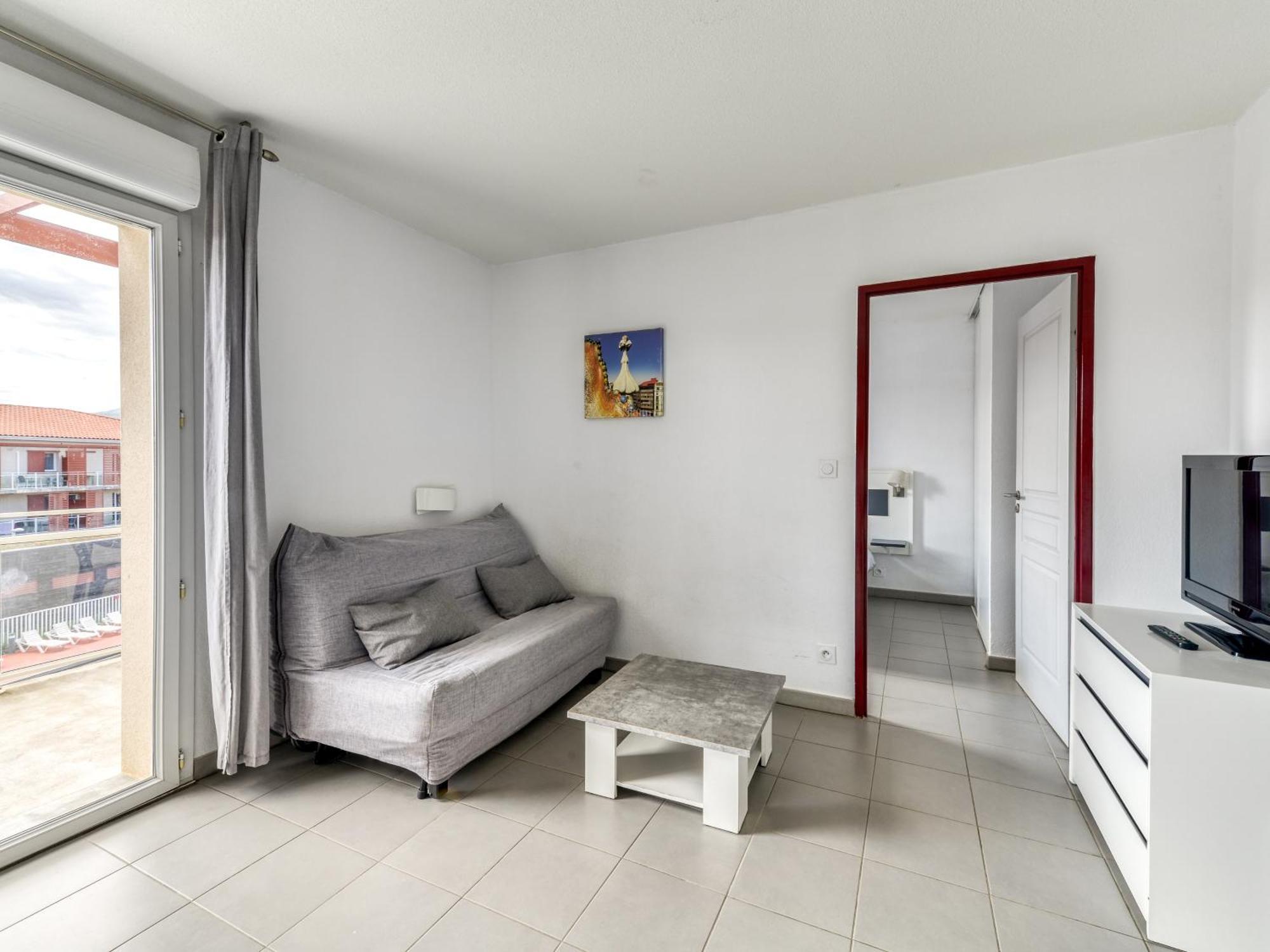 One-Bedroom Apartment Air-Conditioning