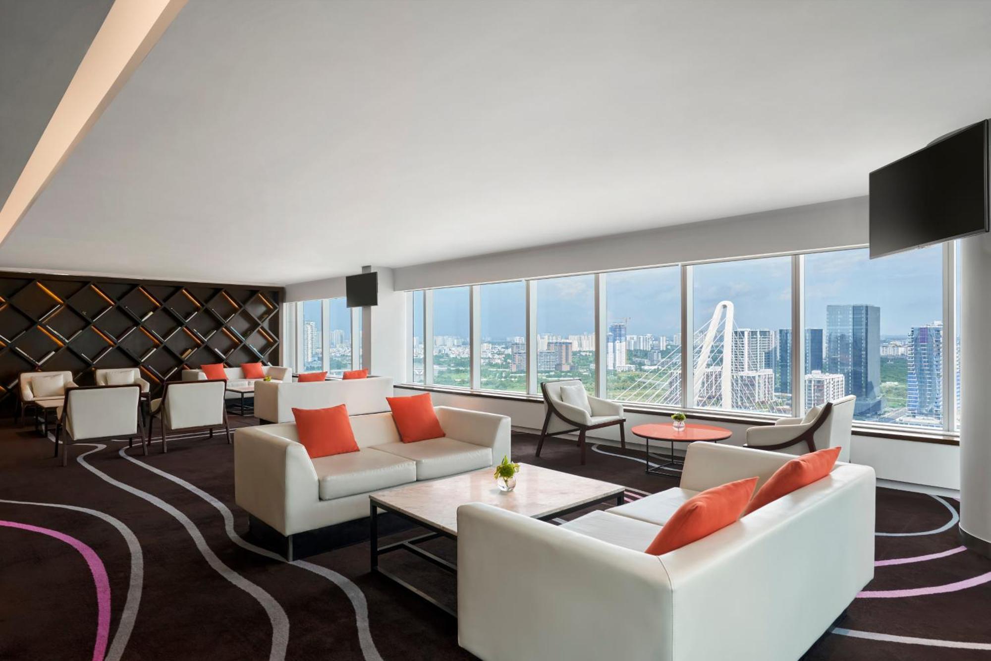 Concierge lounge access Guest room 1 King