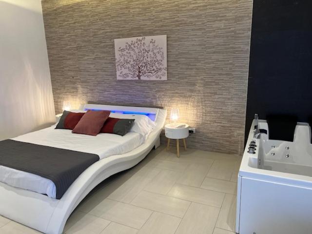 Double Room Spa Bath