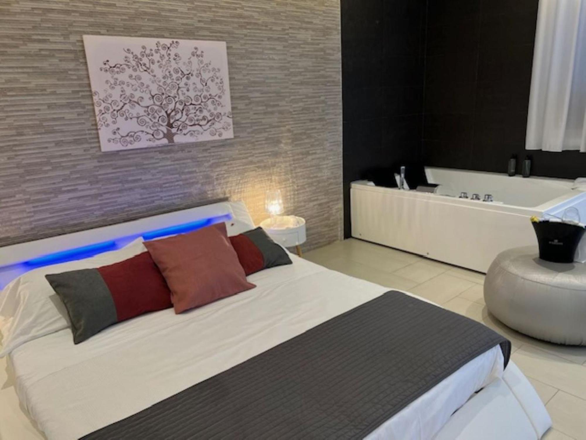 Double Room Spa Bath