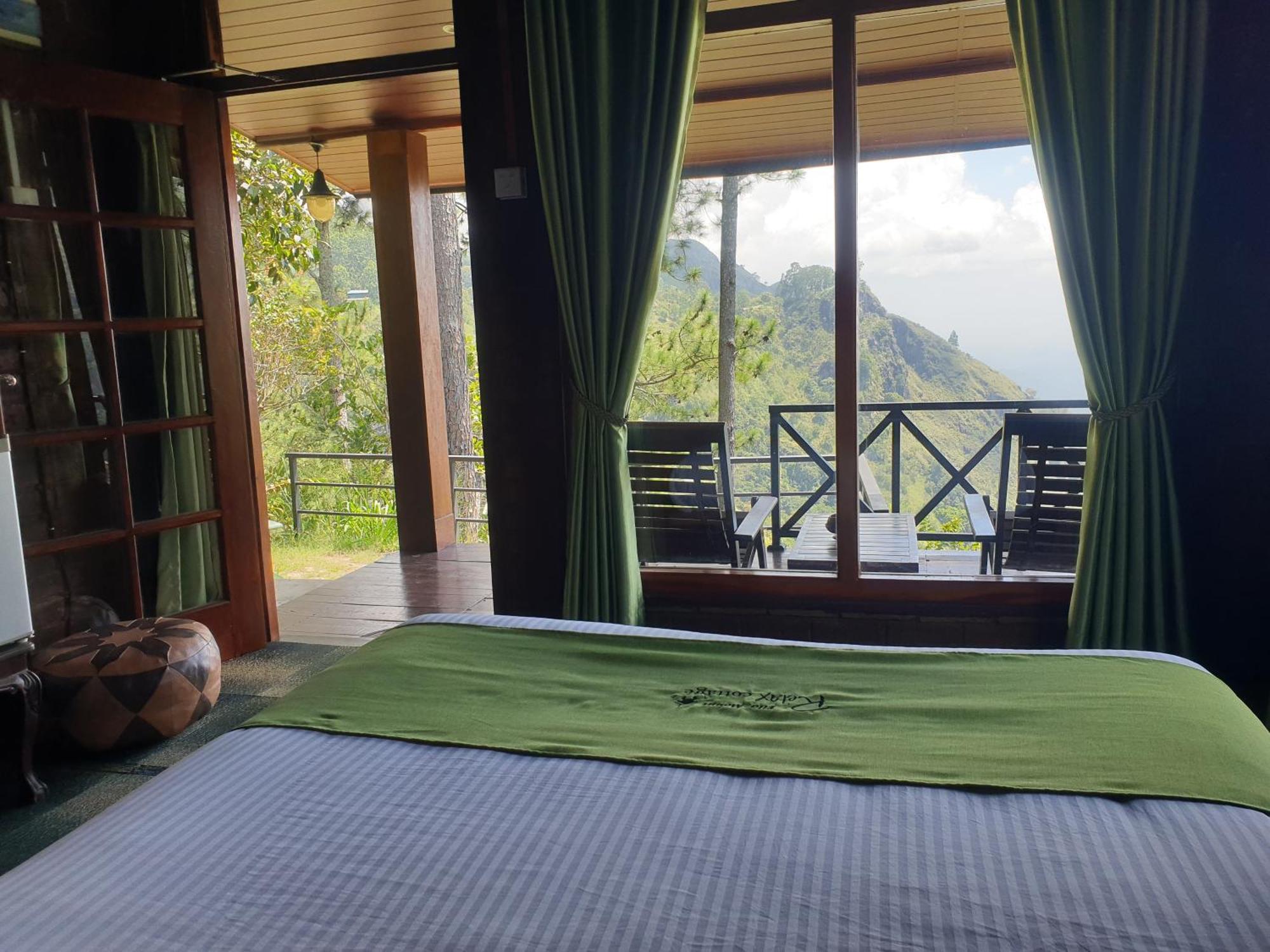 Double Room Mountain View