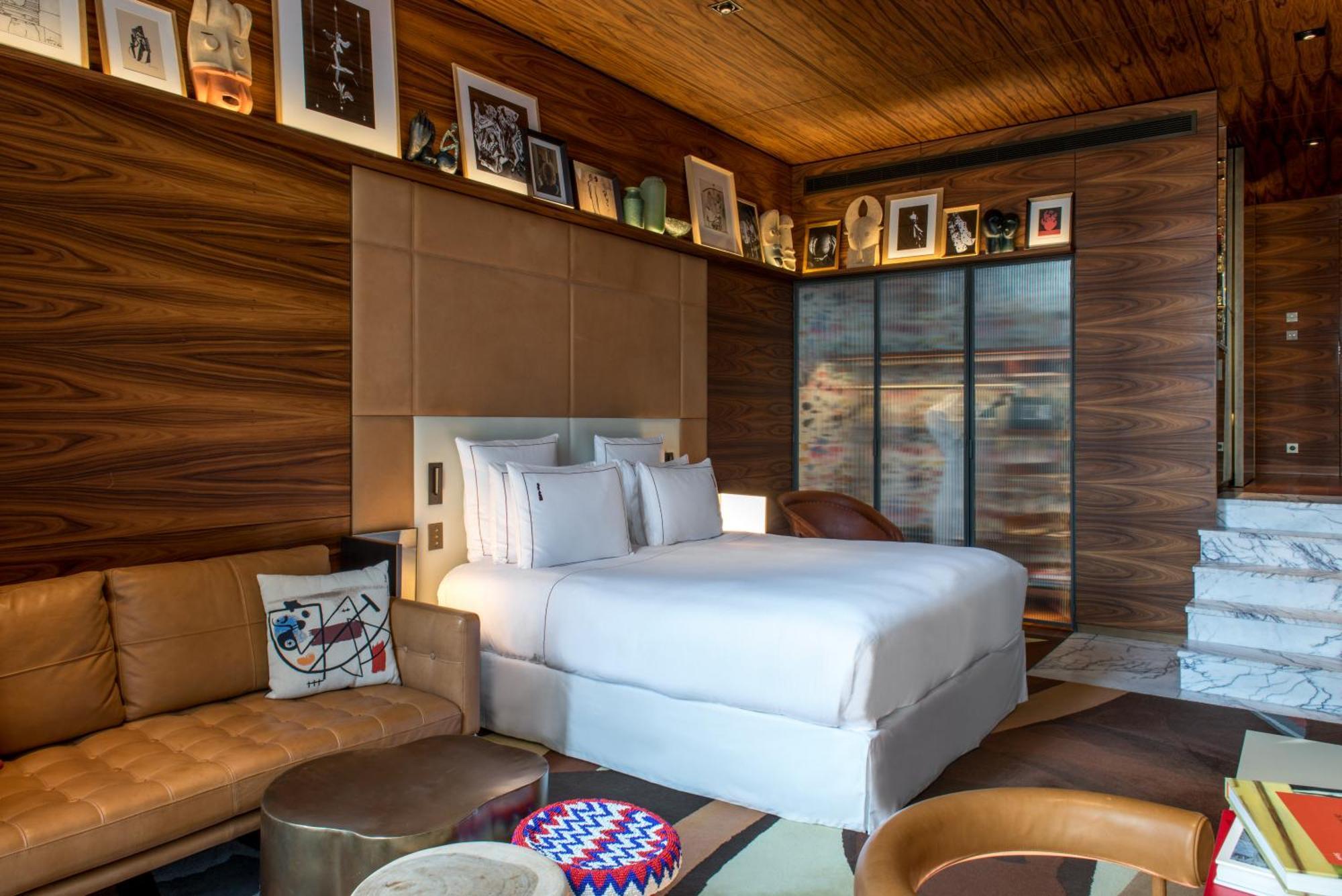 Executive Room