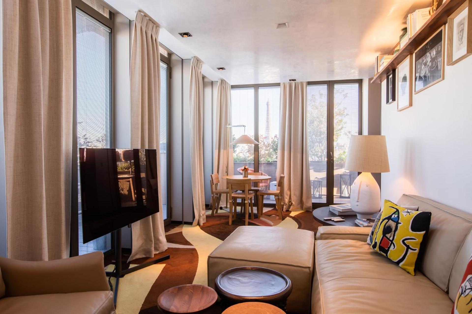 Suite Henri Eiffel Tower view Norwegian Bath