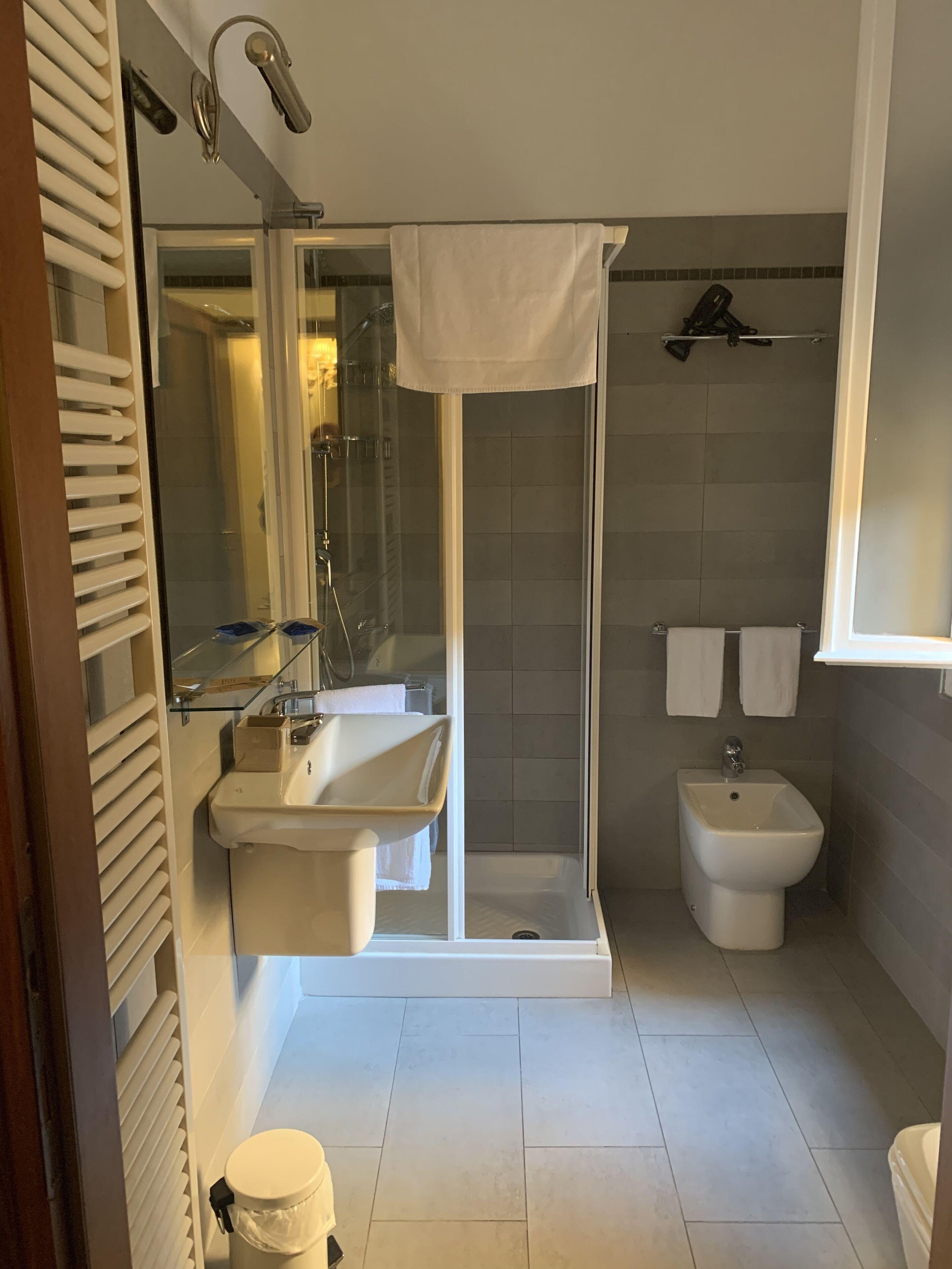 Double Room Private Bathroom