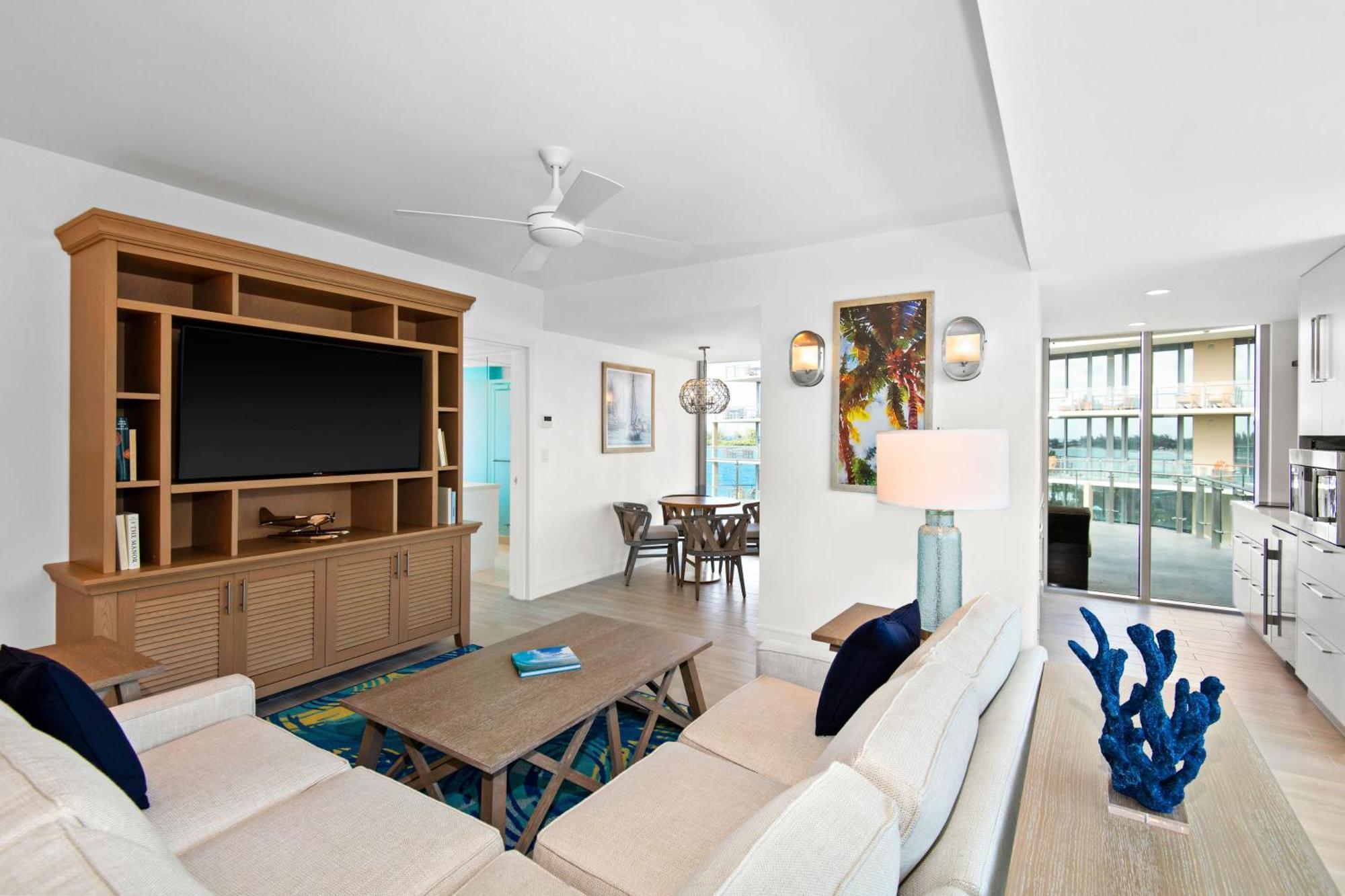 One-Bedroom Apartment Balcony Sea View