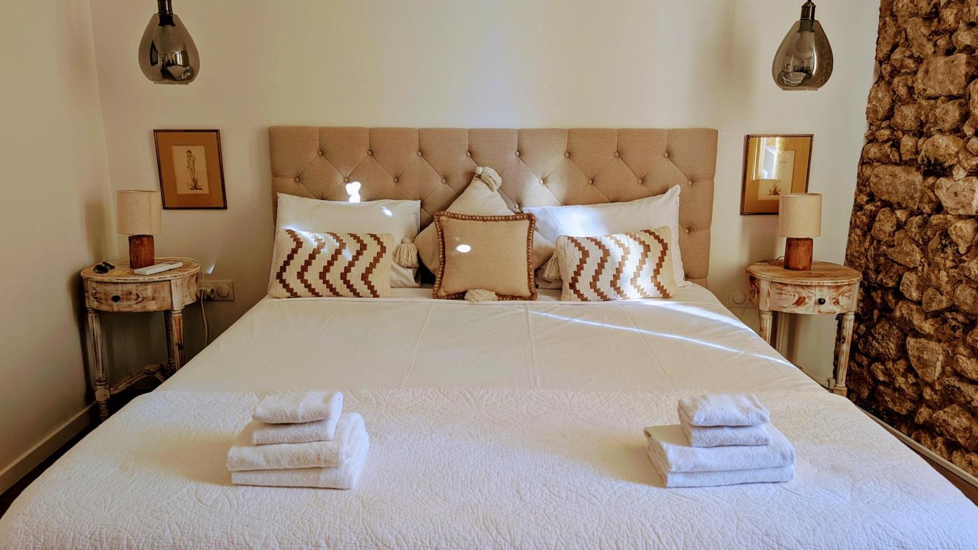Deluxe King Suite