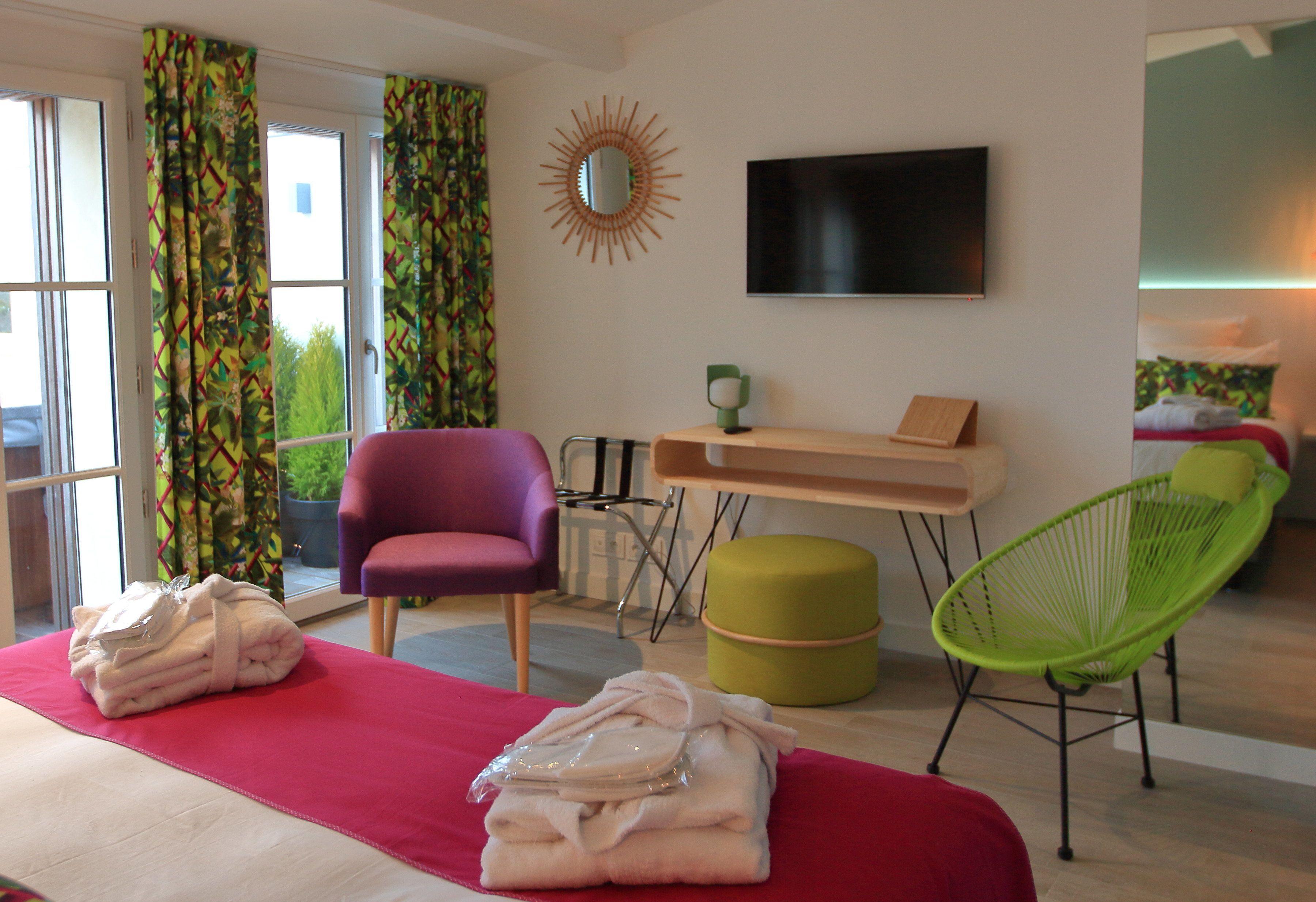 Double or Twin Room Terrace Private Jacuzzi