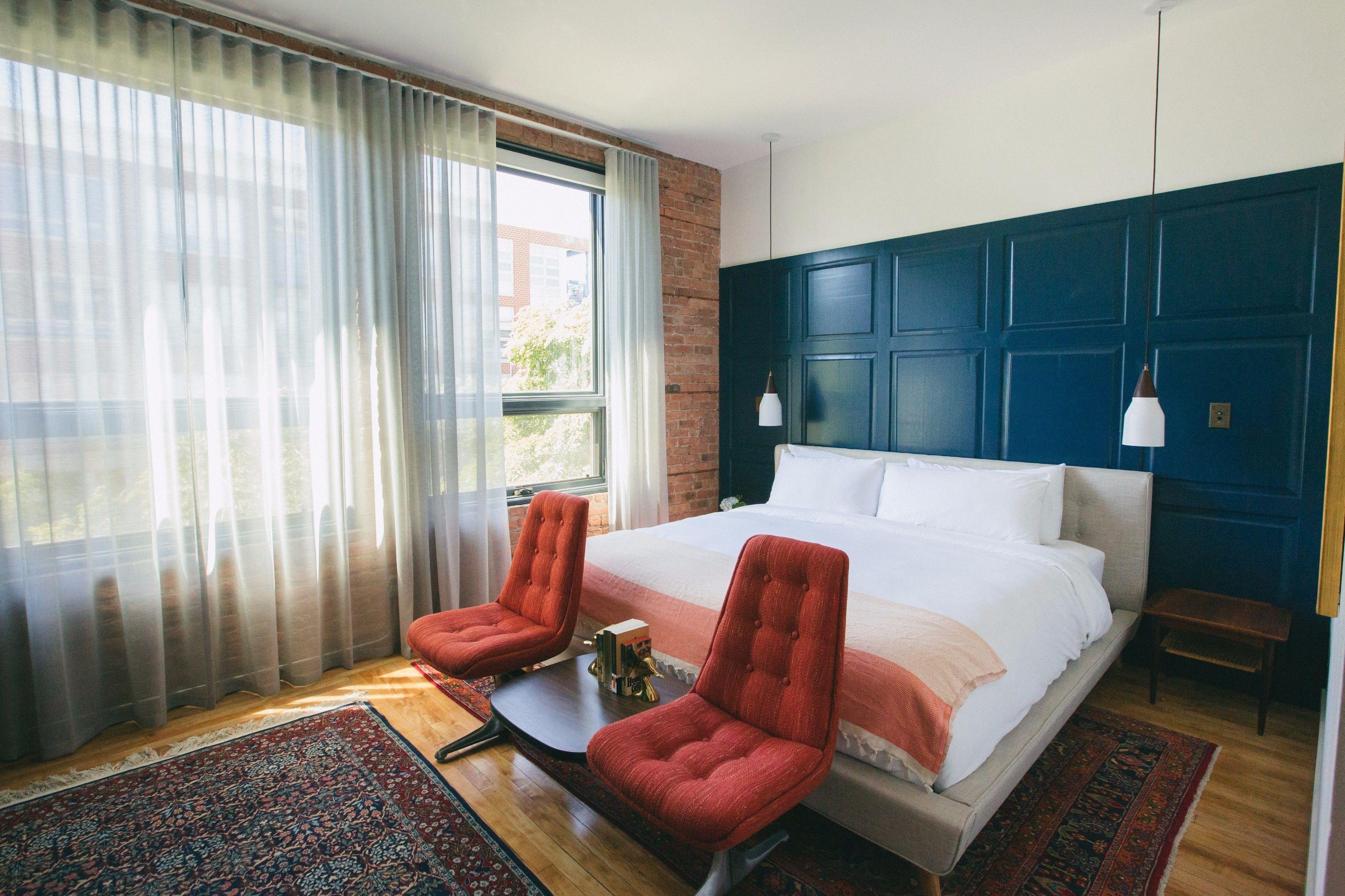 Bellow Room