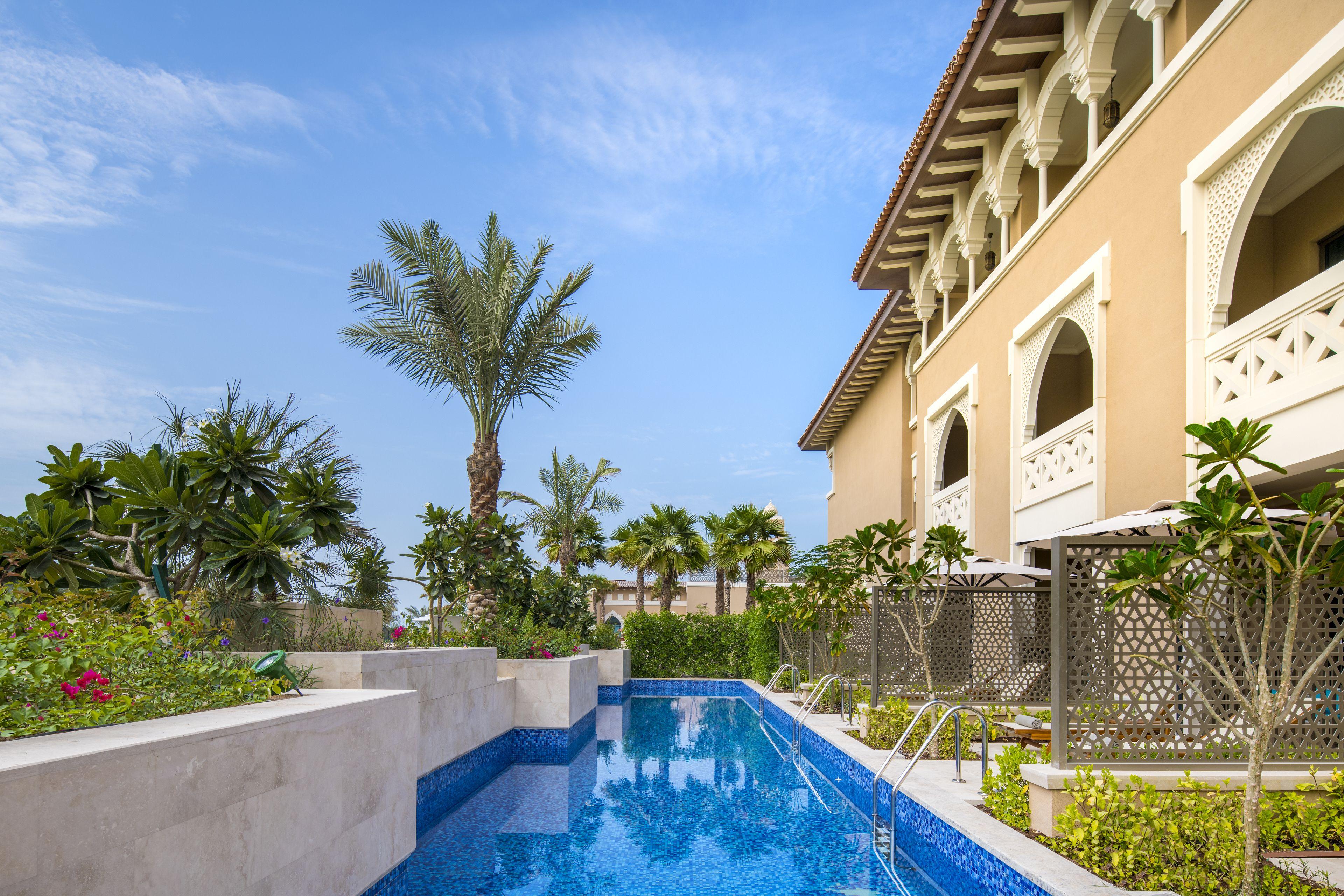 Premium King Room with Pool Access