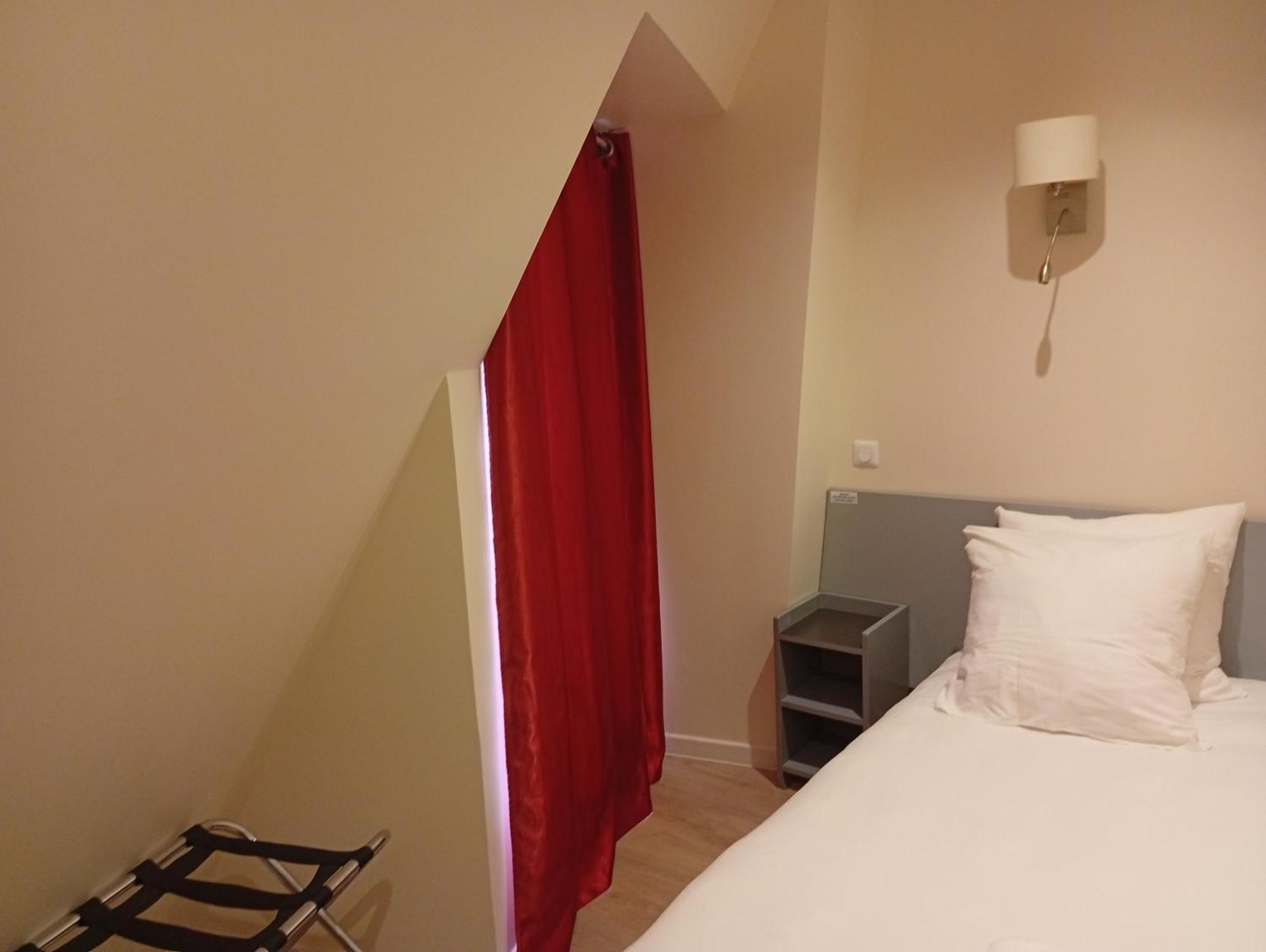 Small Single Room