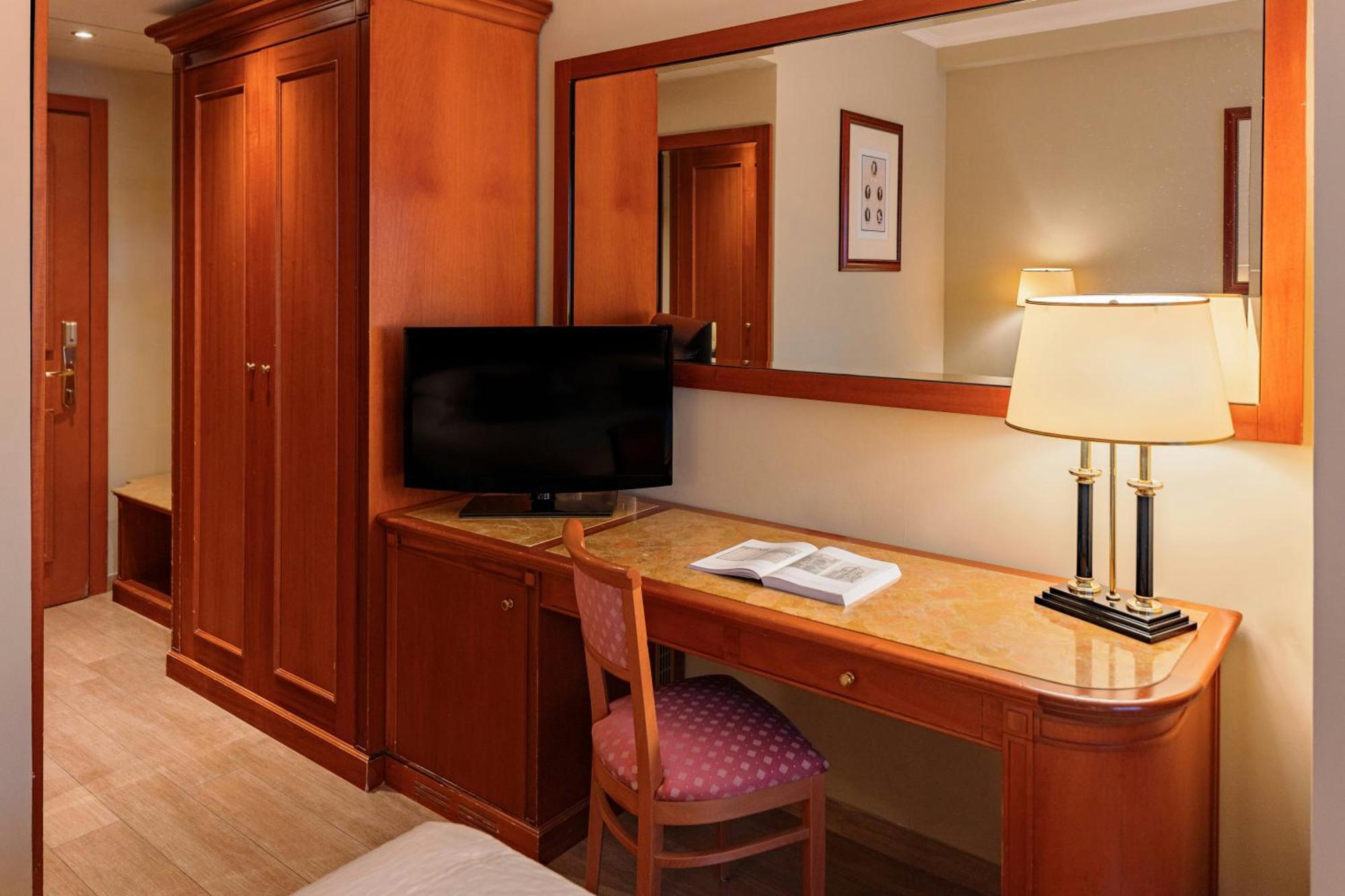 Classic Double Room