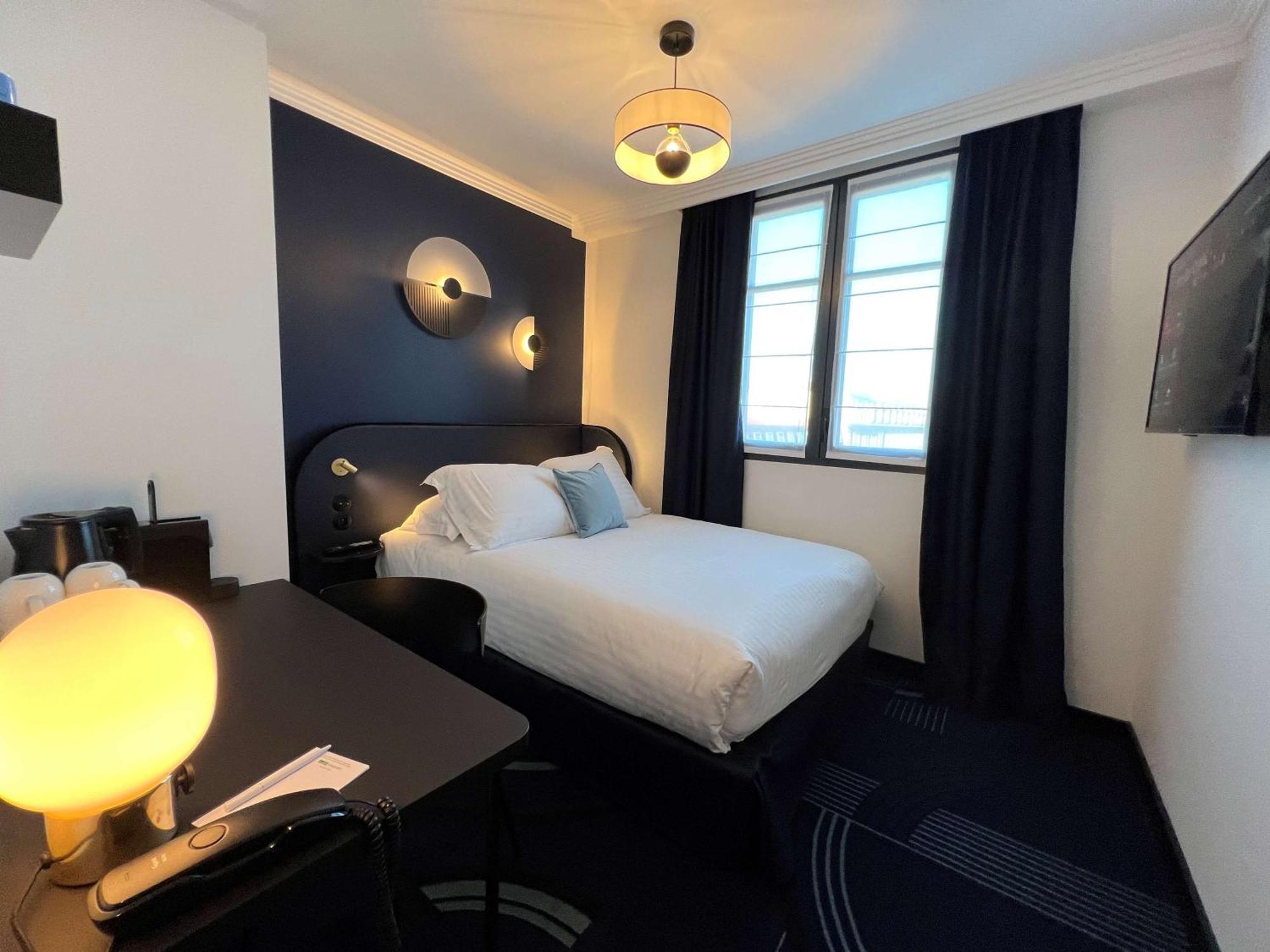 Standard Double Room Small Room or Non-Smoking