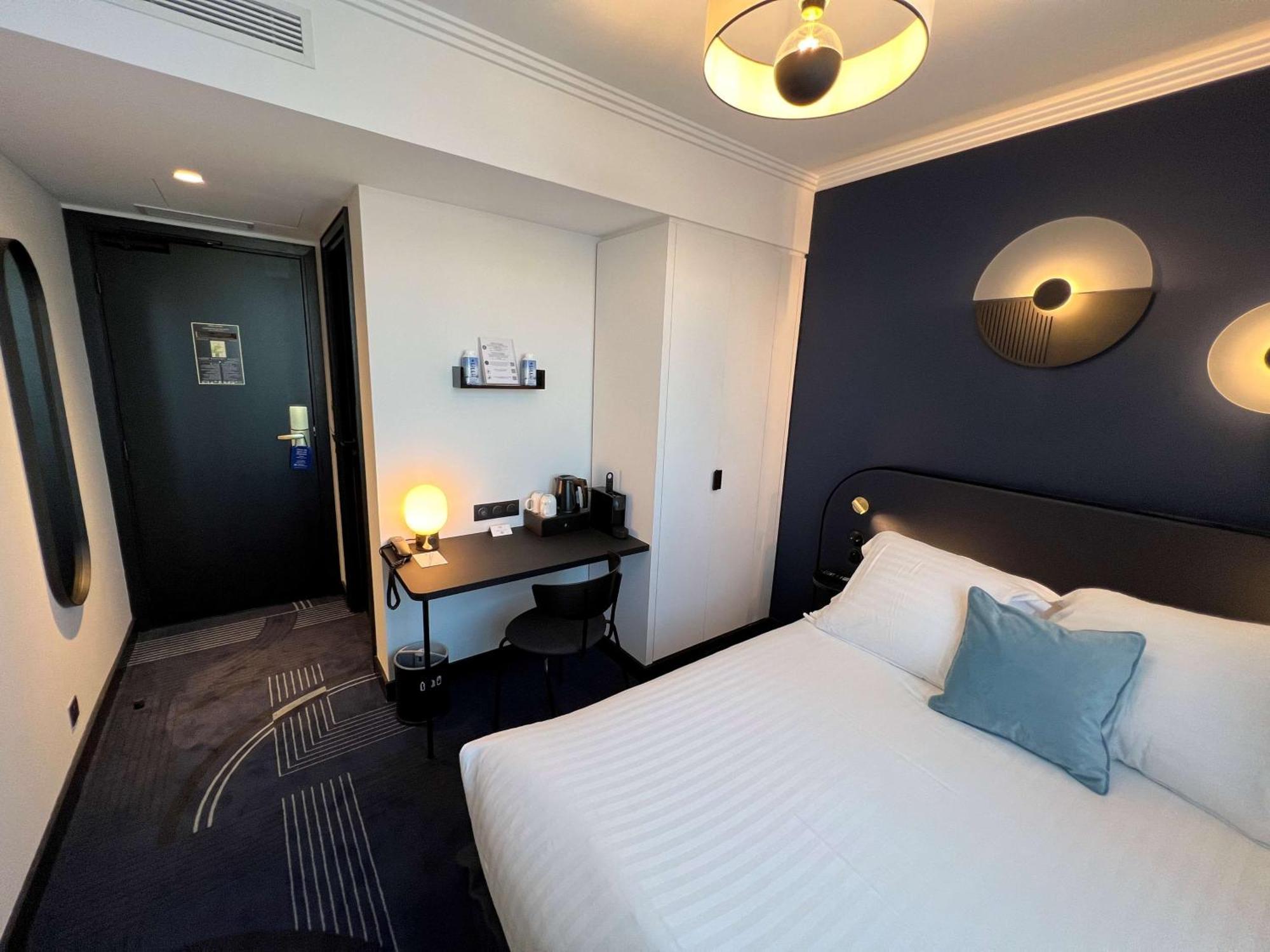Standard Double Room Small Room or Non-Smoking