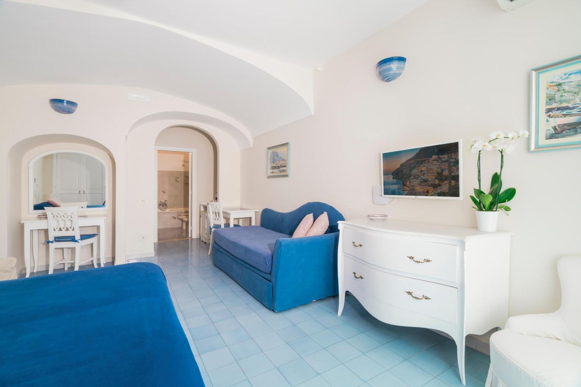 Double or Twin Room with City View,1730006505:JPEG