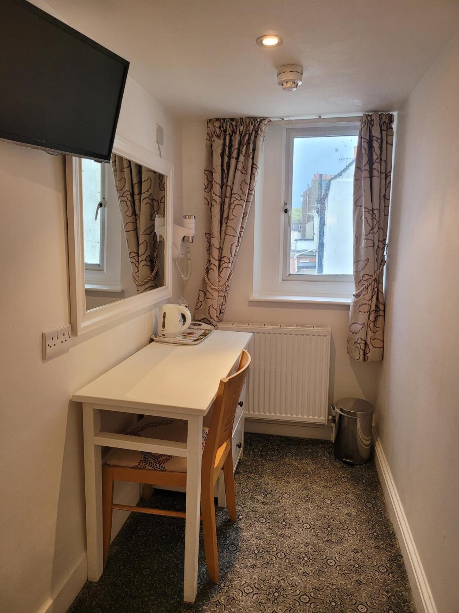 En Suite Single Room