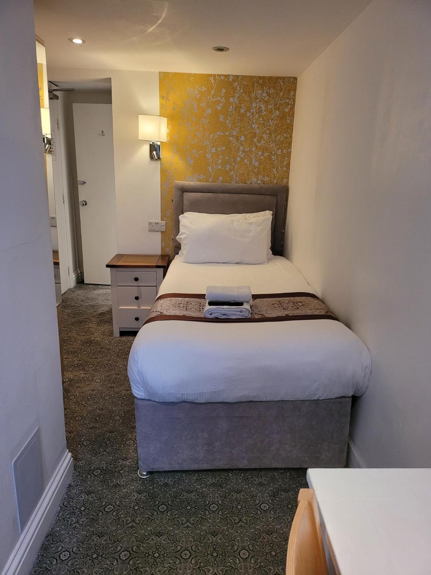 En Suite Single Room
