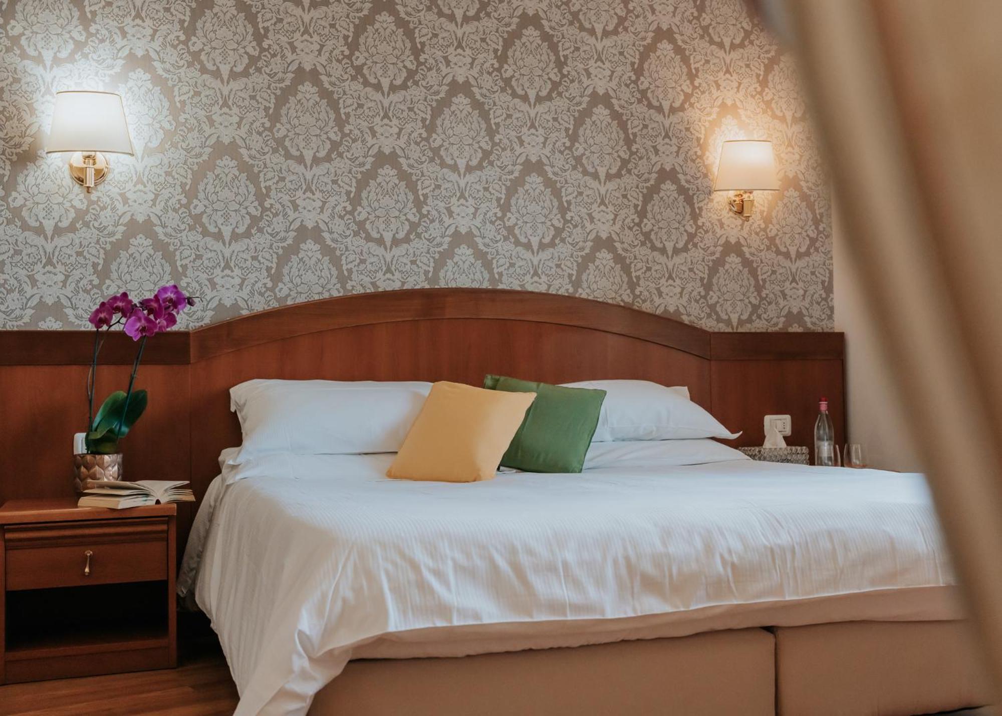 Superior Deluxe Double or Twin Room