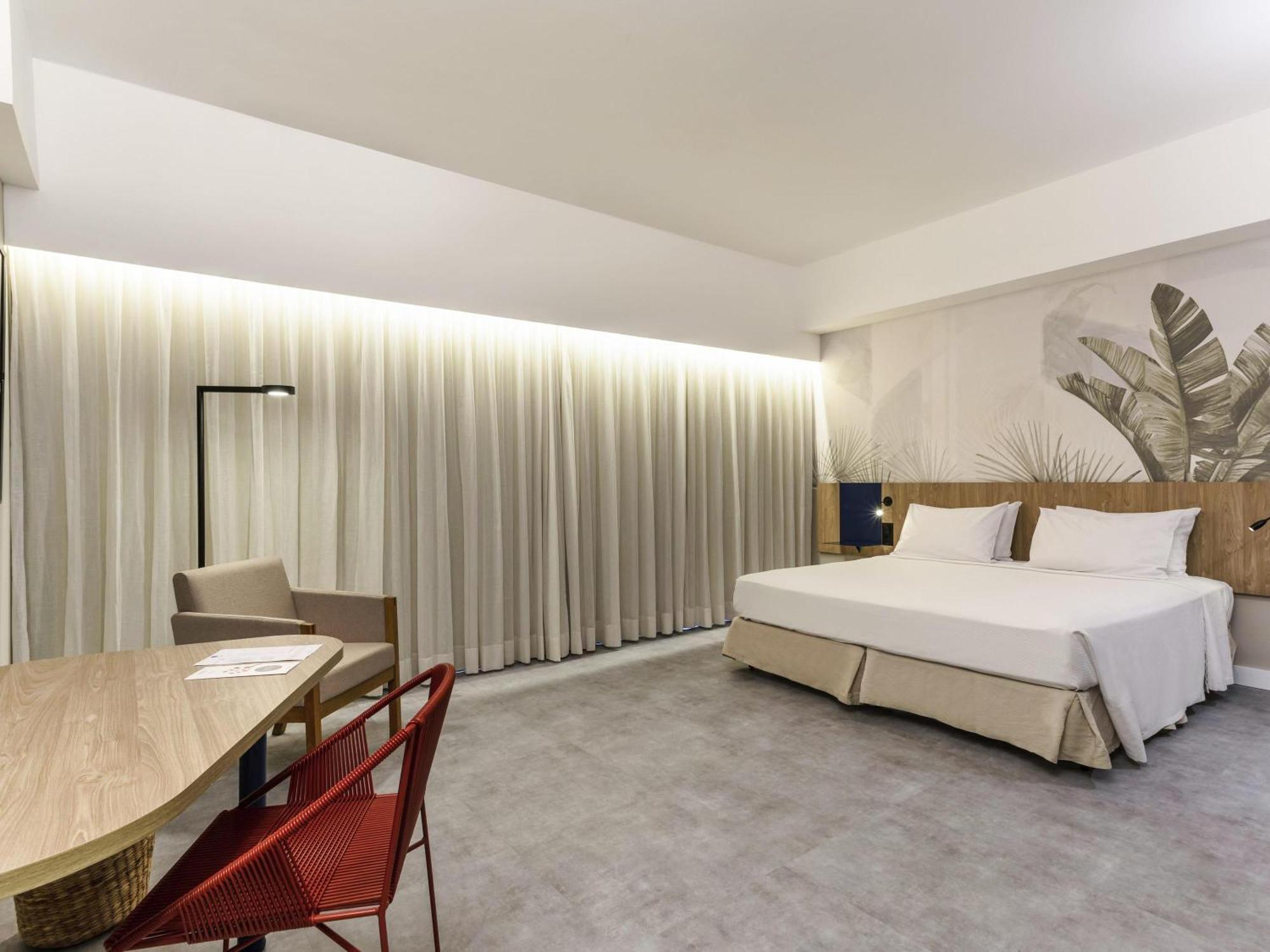 Luxury King Room