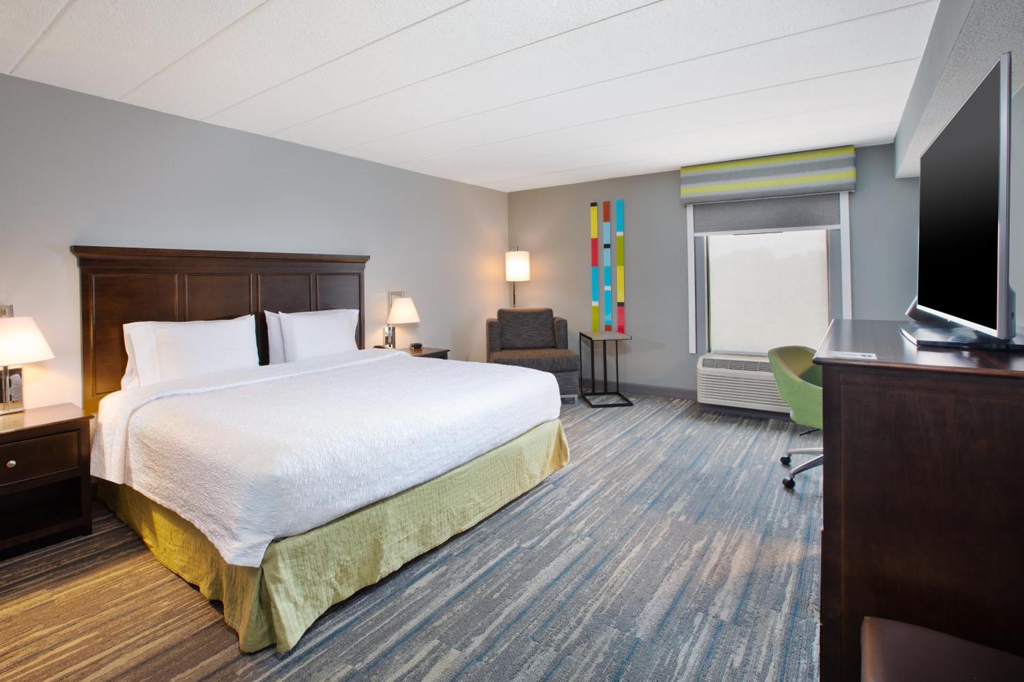 King Room Mobility Access or Non-Smoking