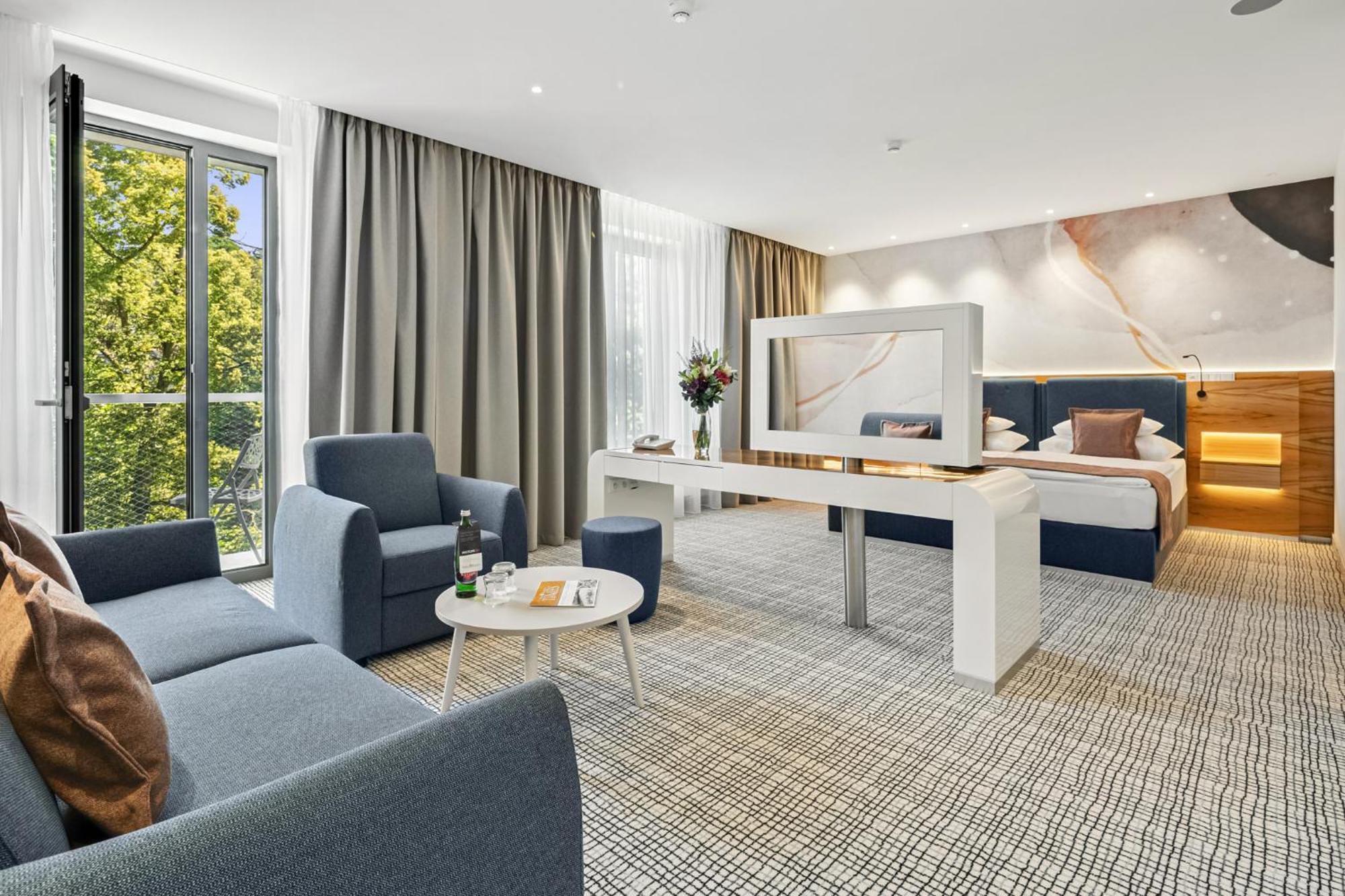Junior Suite City View