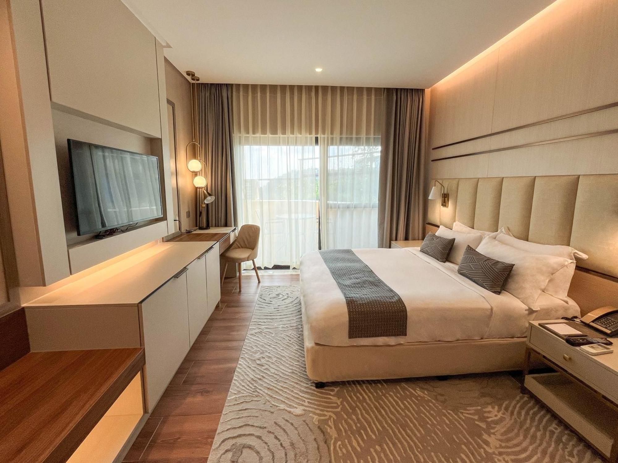 Premier Garden Room