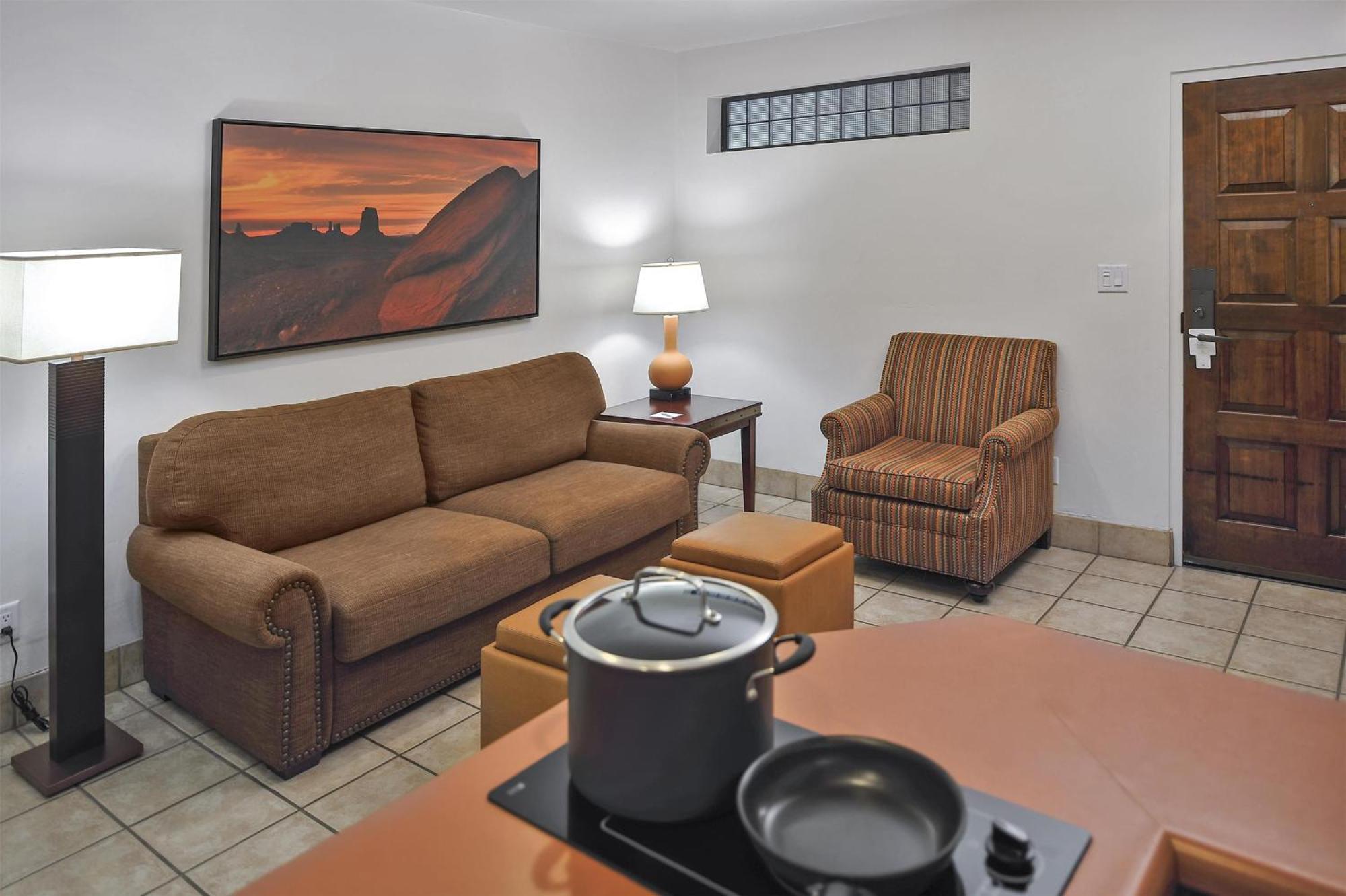 One-Bedroom Deluxe King Suite Balcony or Patio