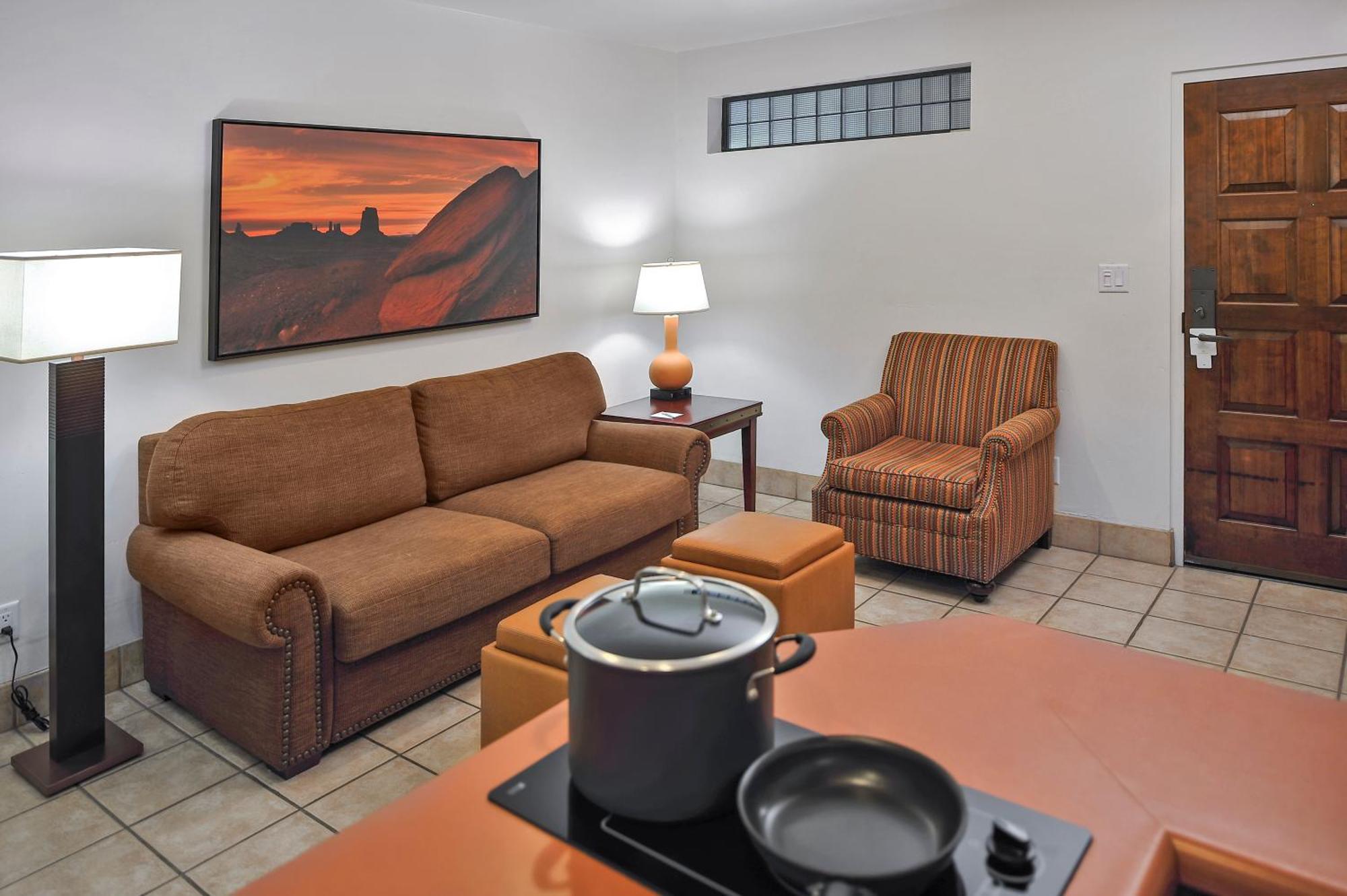 One-Bedroom Deluxe King Suite Balcony or Patio