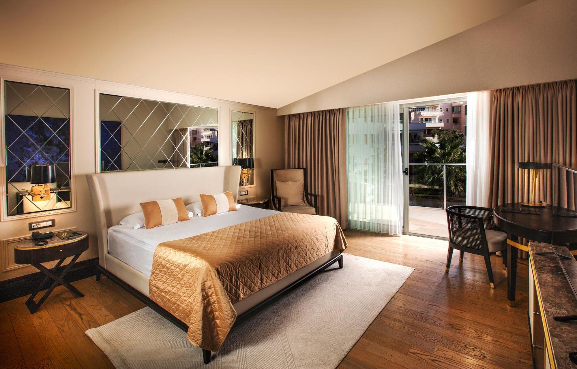 Superior Double or Twin Room City View