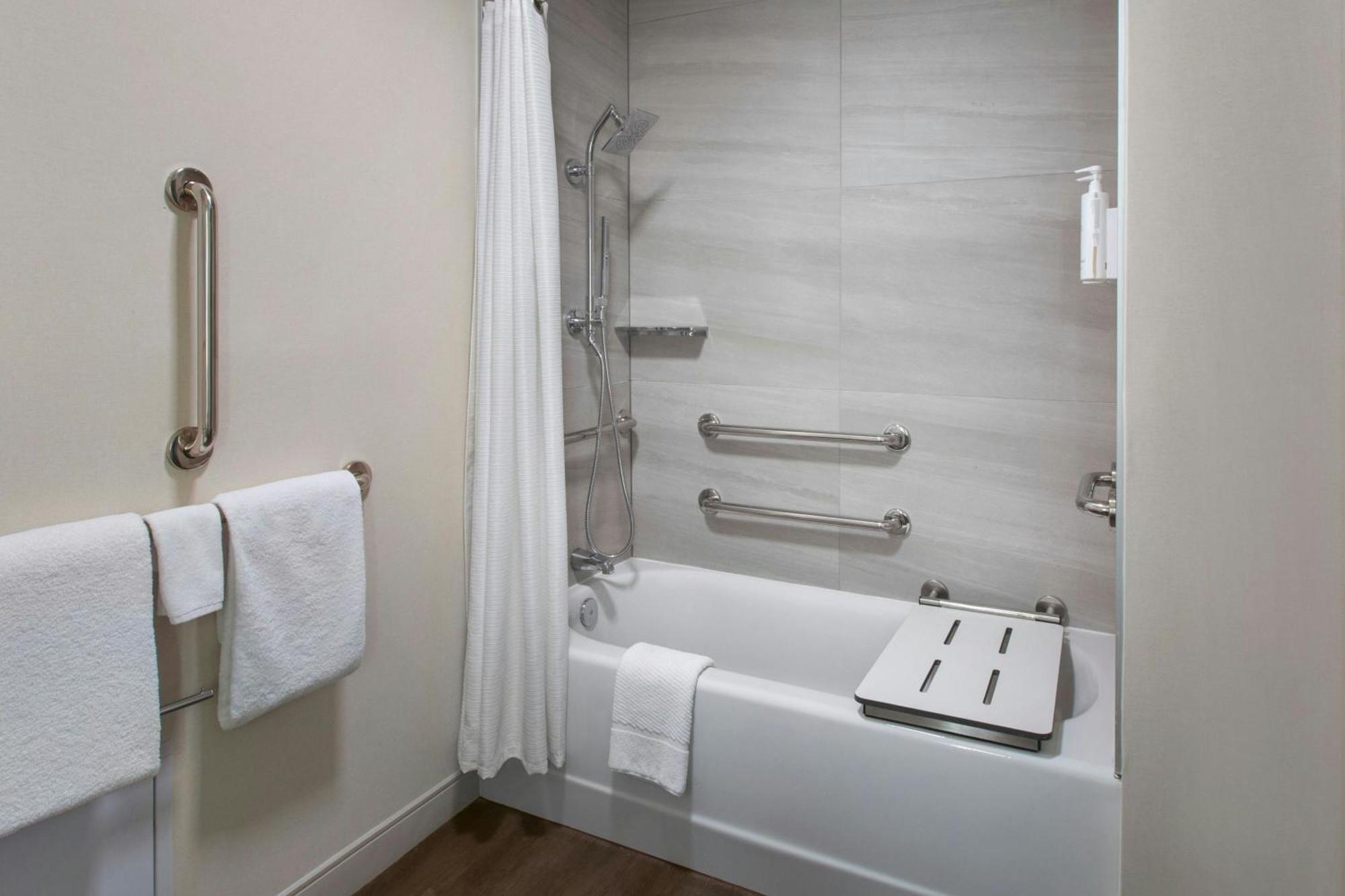 Guest King Room