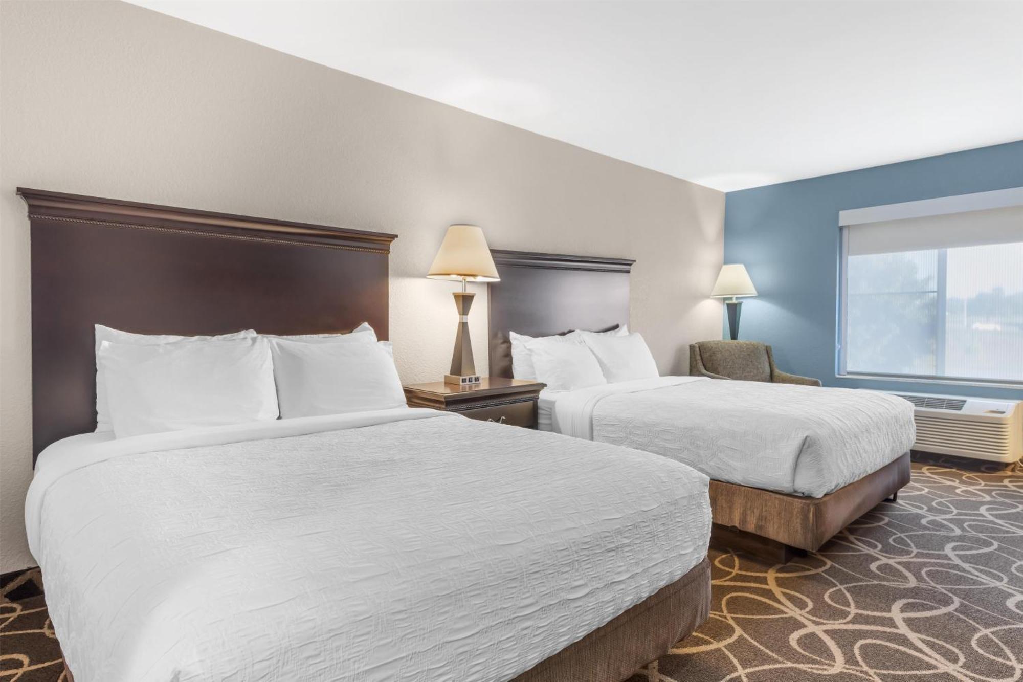 Queen Suite with Two Queen Beds with Sofa Bed