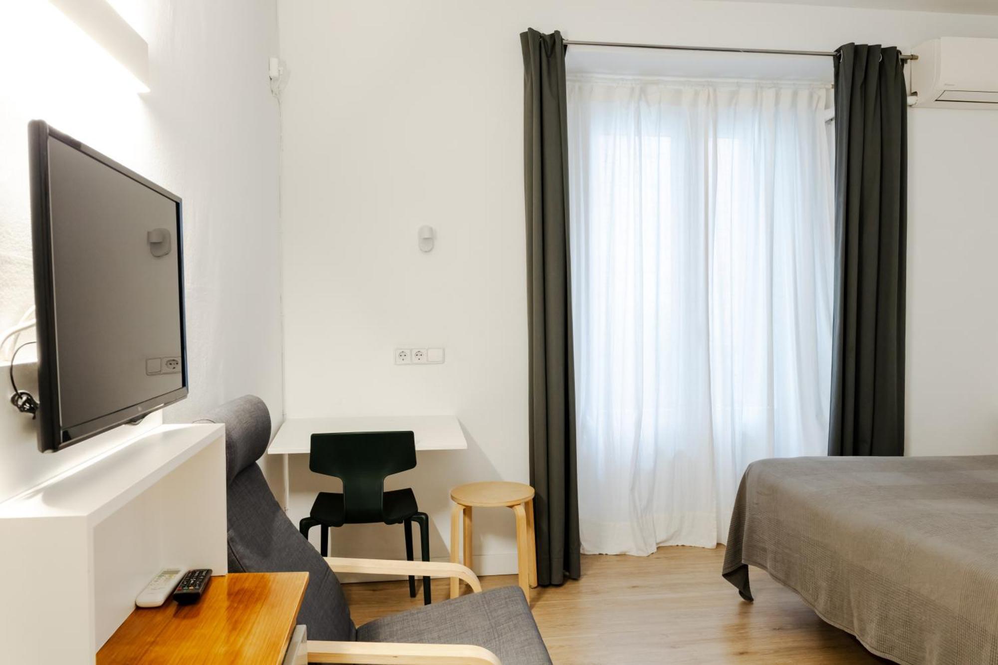 Large Double Room