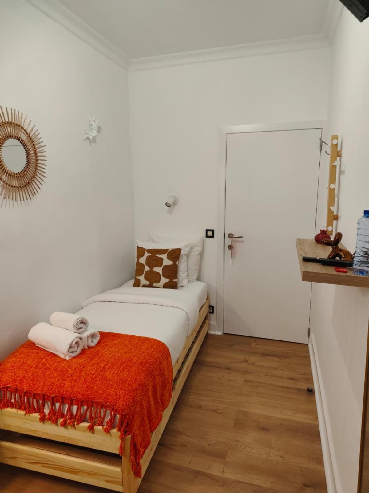 Single Room Shared Shower Toilet