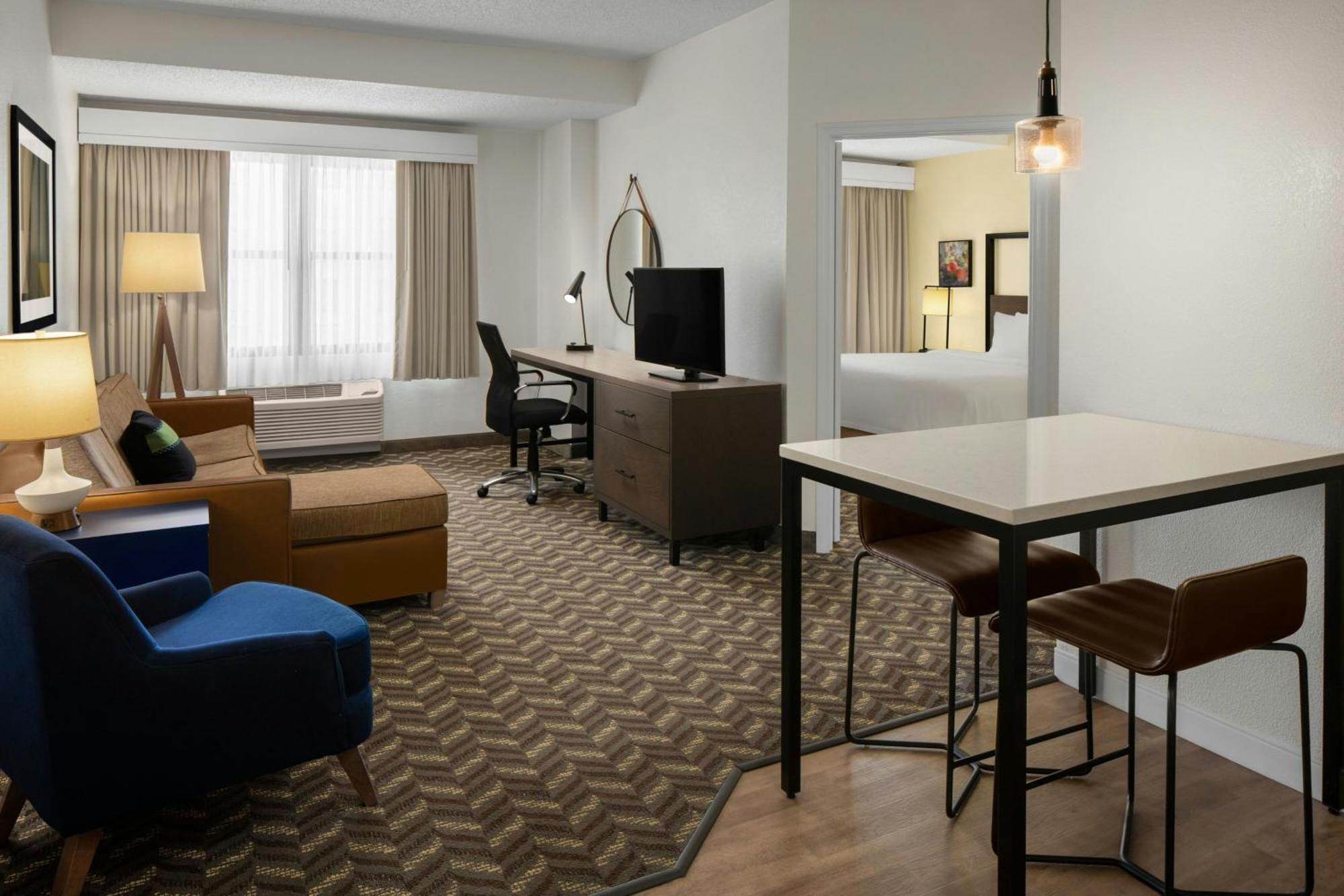 One-Bedroom King Suite