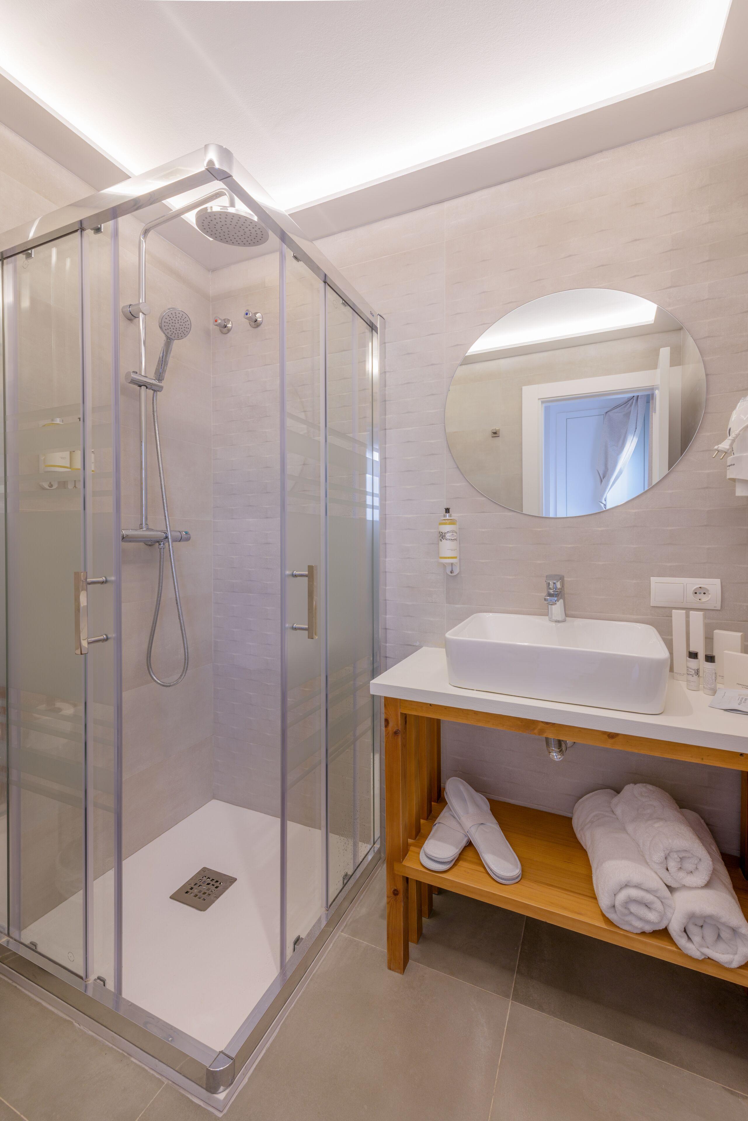 Double Room Private Bathroom