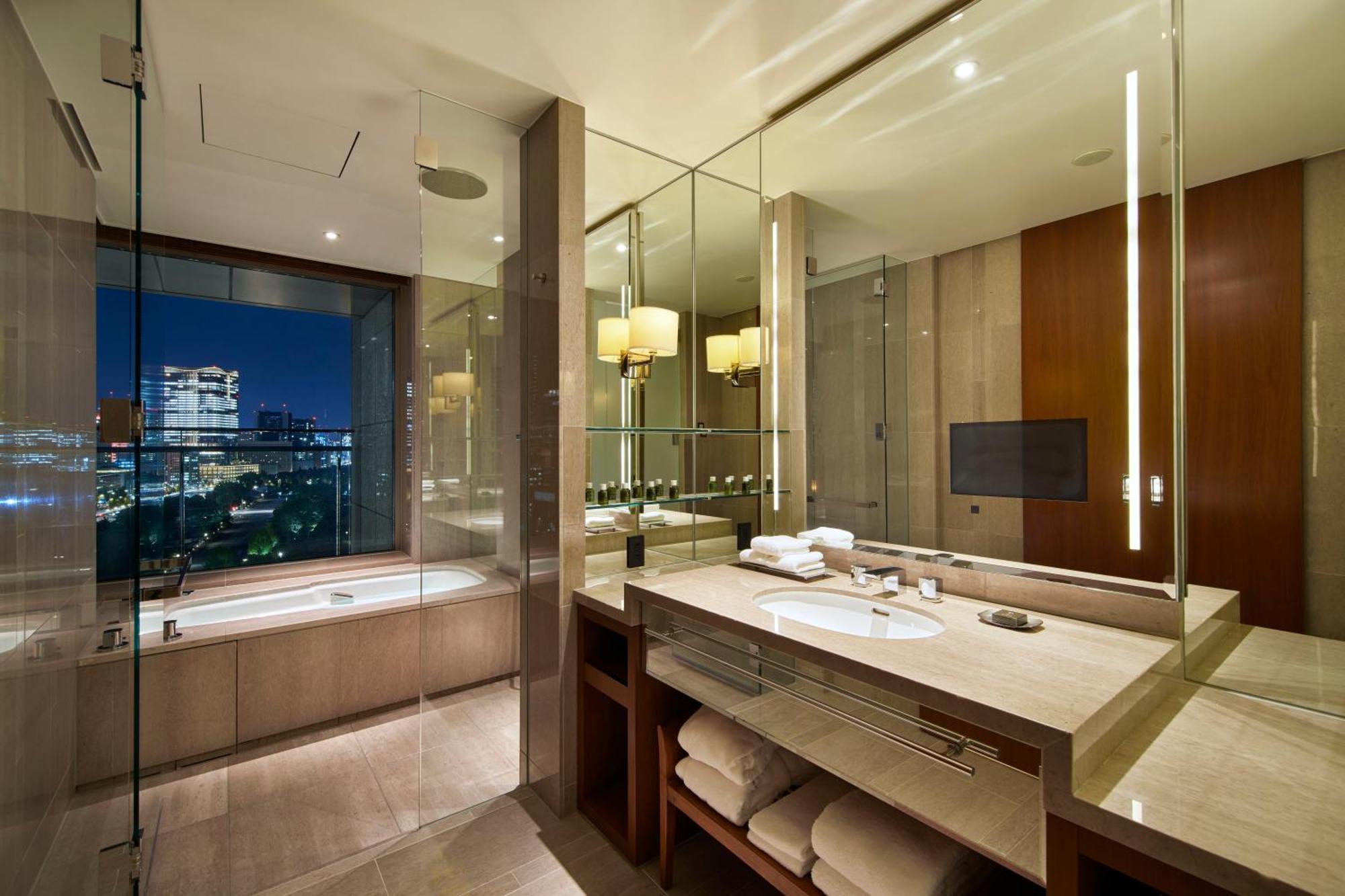 Grand Deluxe Twin Room