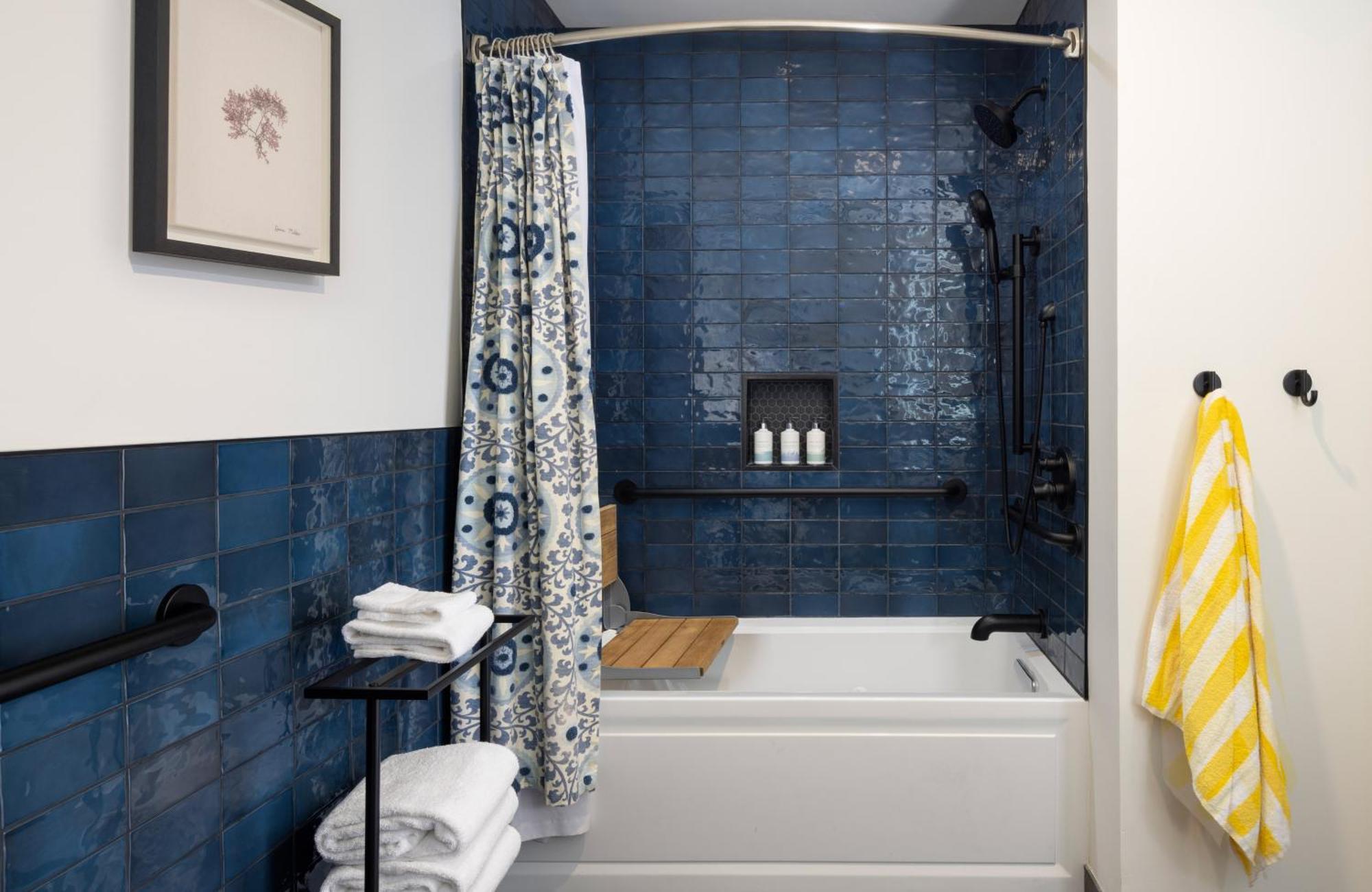 Queen Room Two Queen Beds Pet Friendly