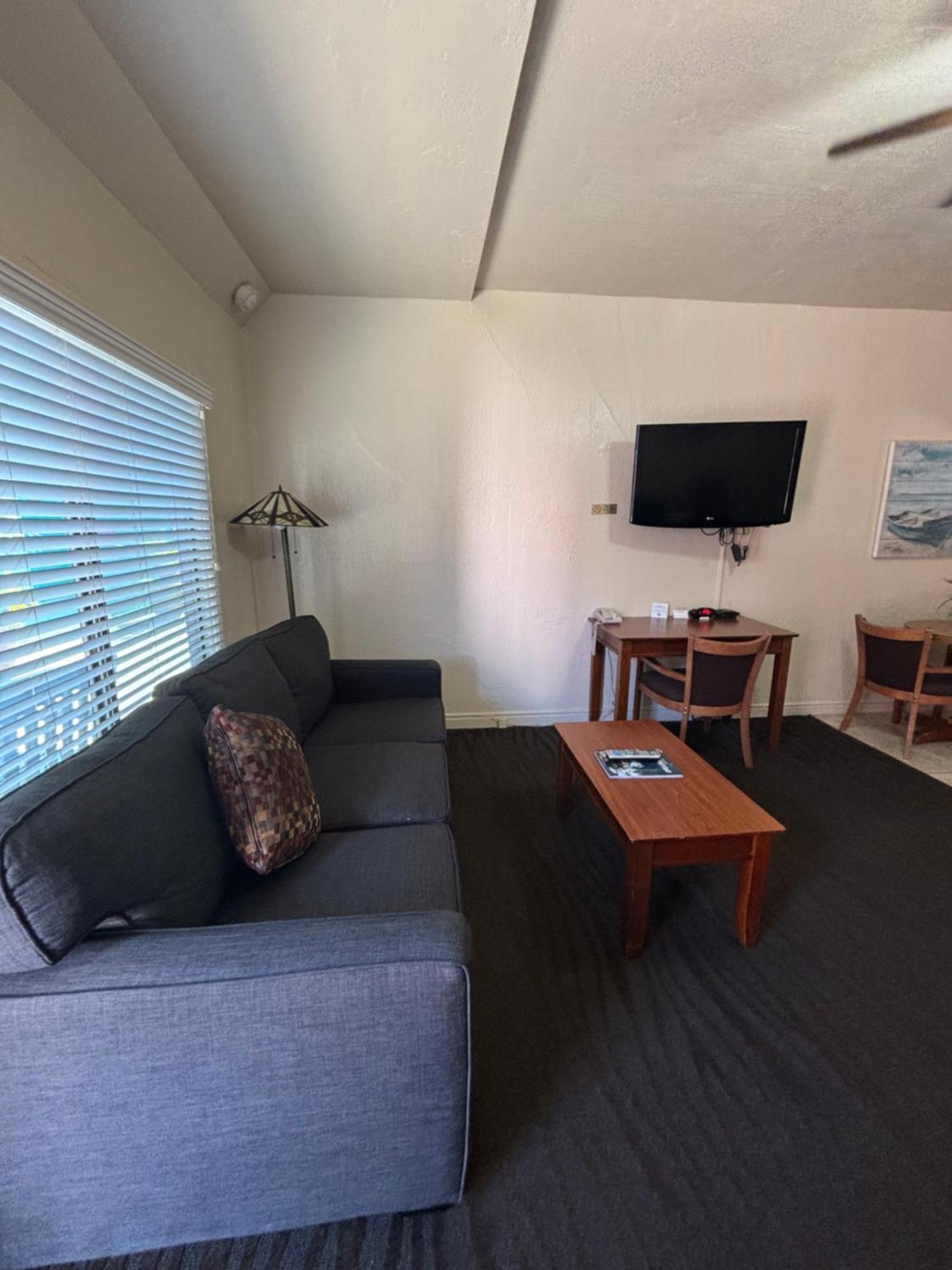 One Bedroom Captains Bed #137