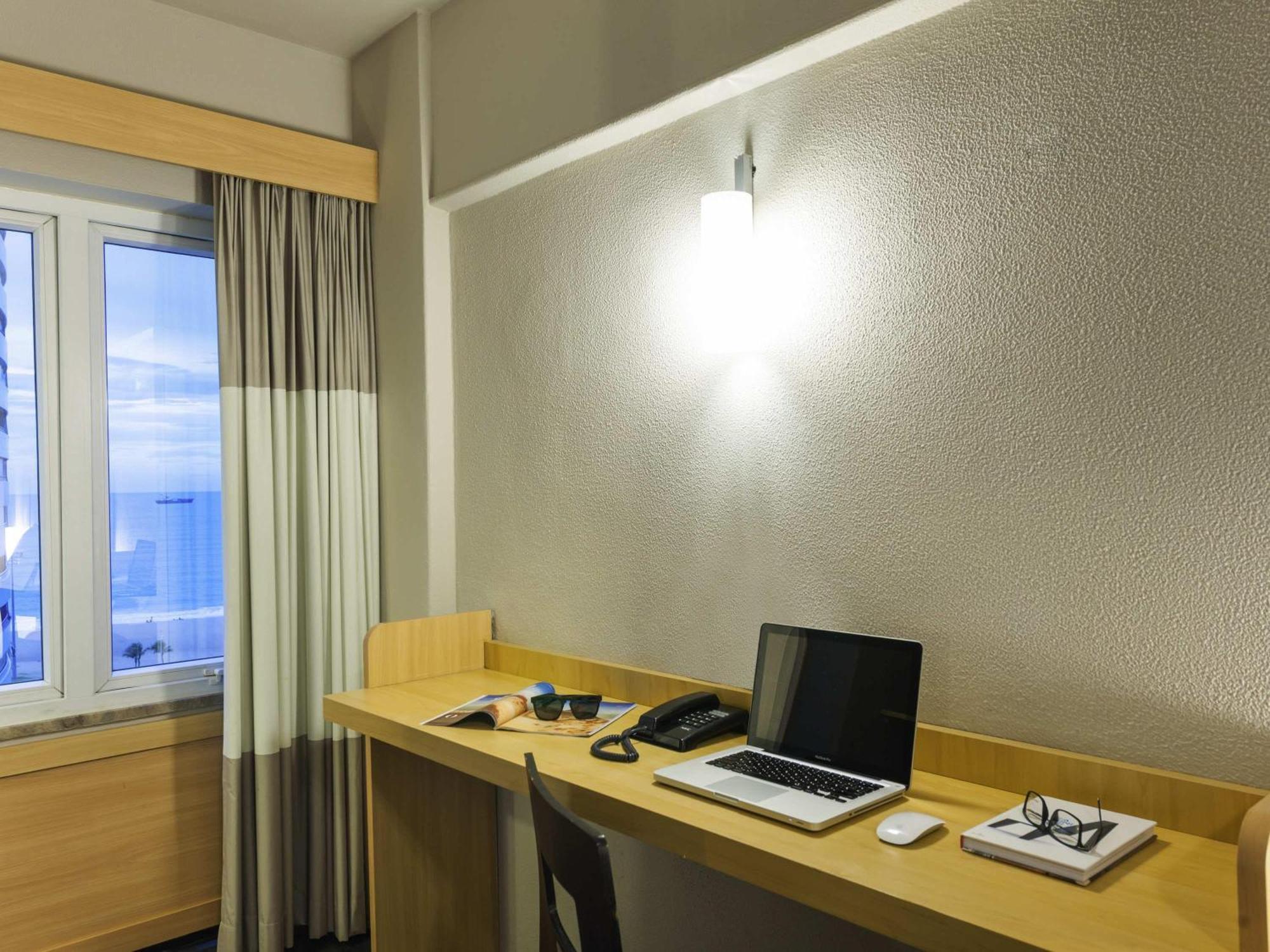 Queen Room Partial Sea View