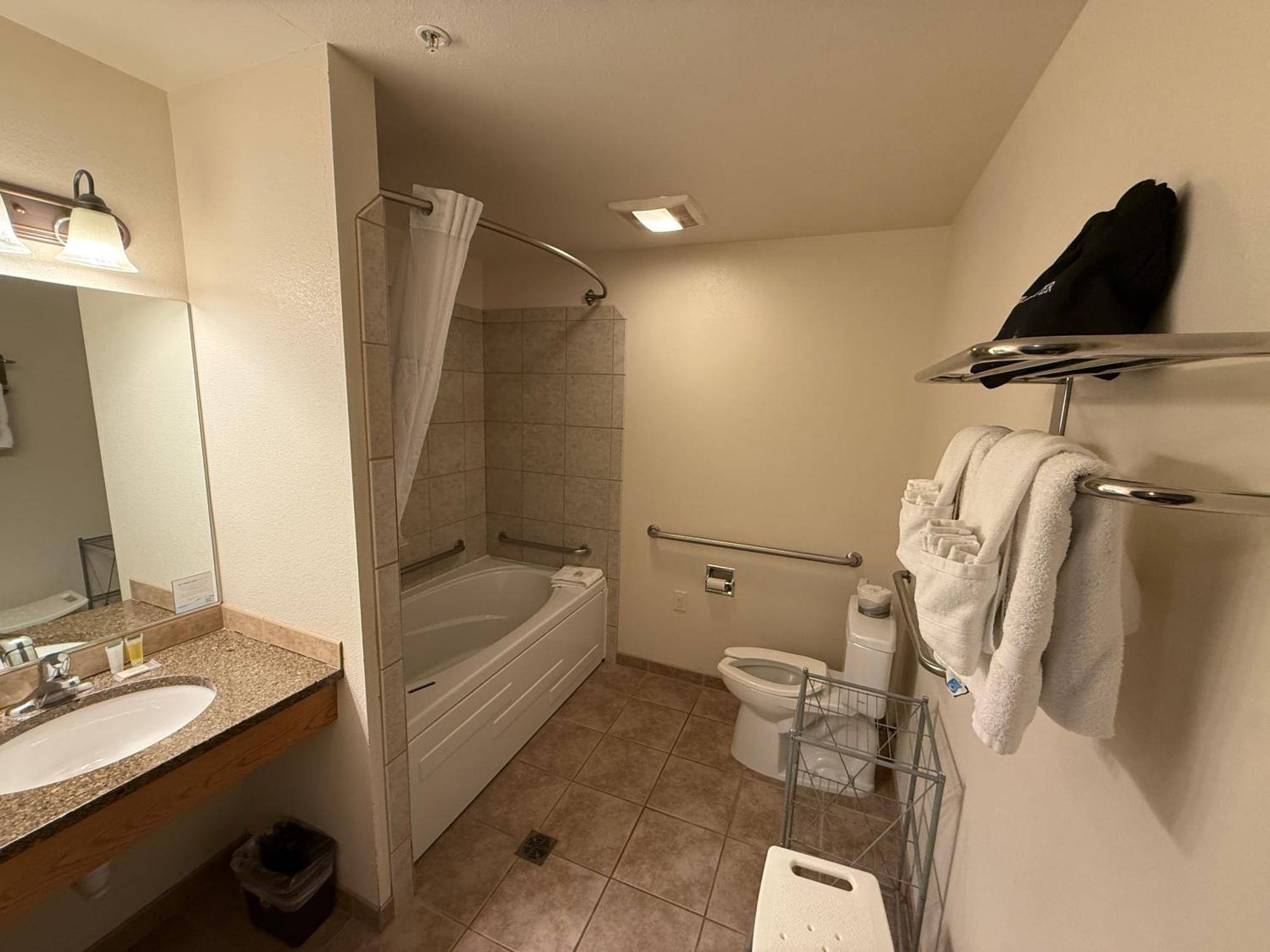 Deluxe Studio Suite Two Queen Beds Non-Smoking