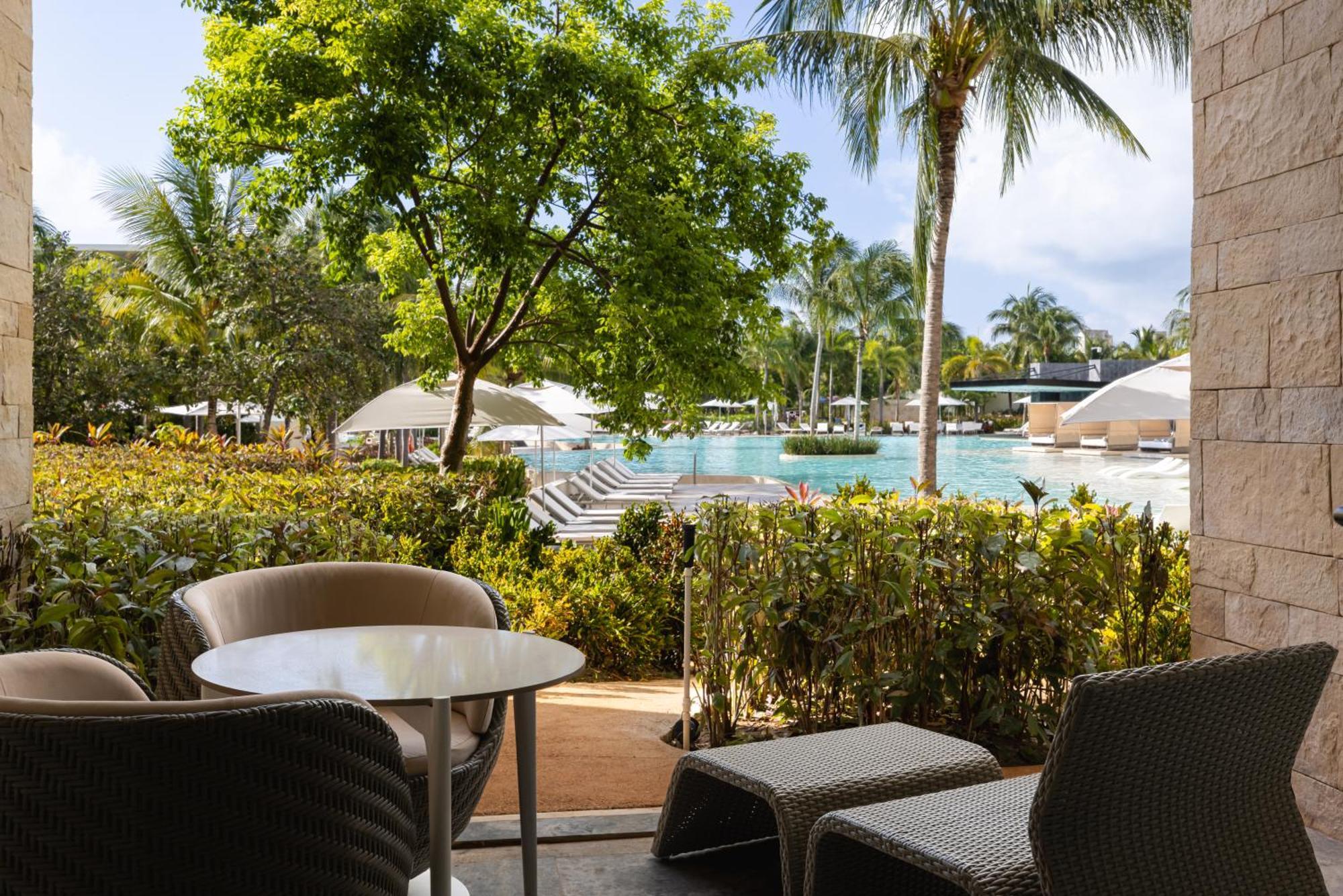 Junior Suite Pool View