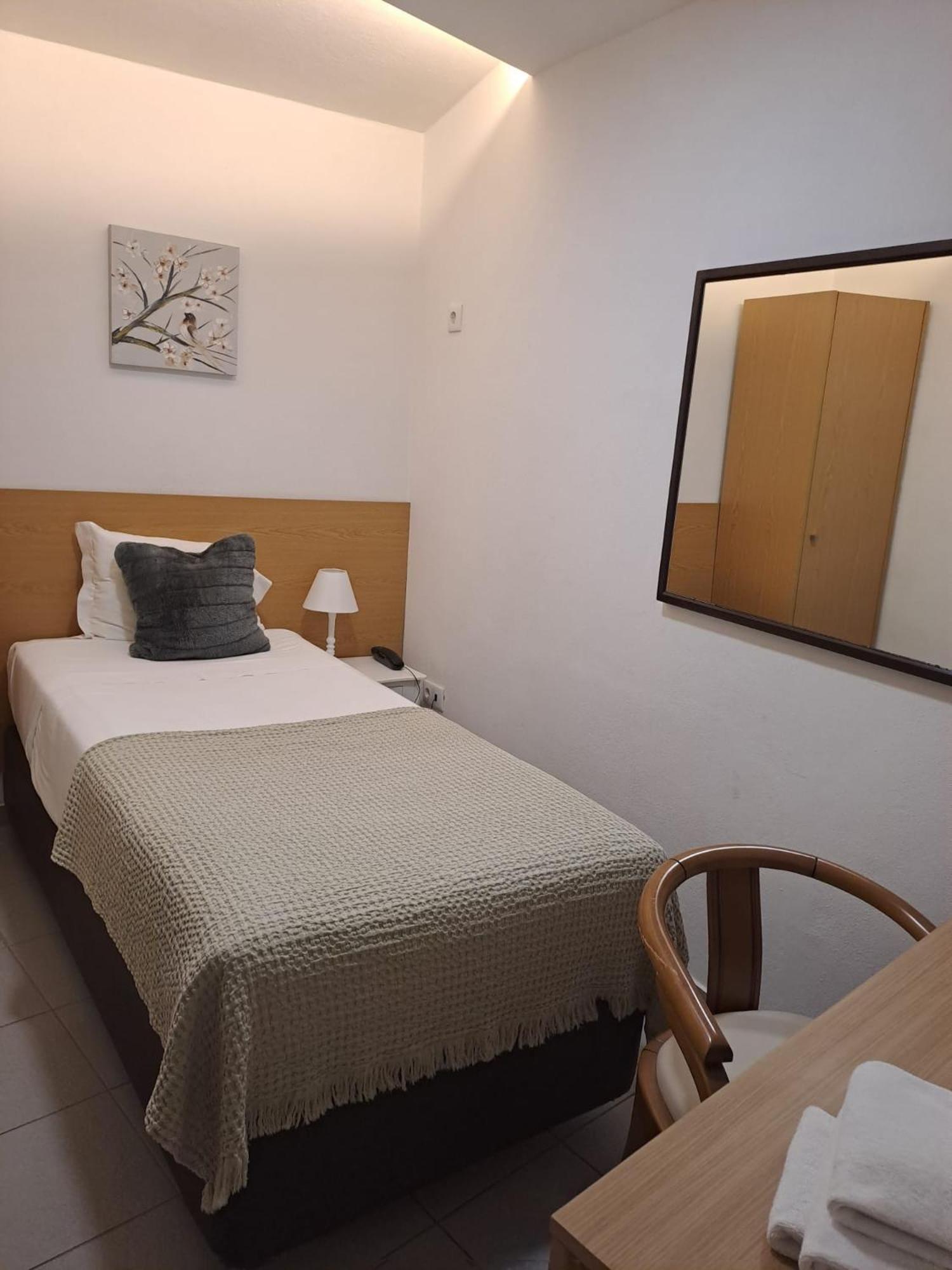 Single Room Private Bathroom