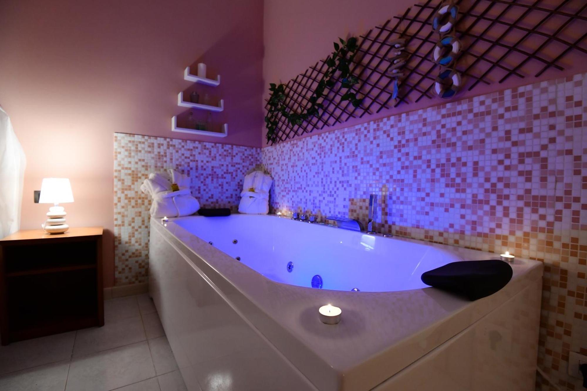 Double Room Spa Bath
