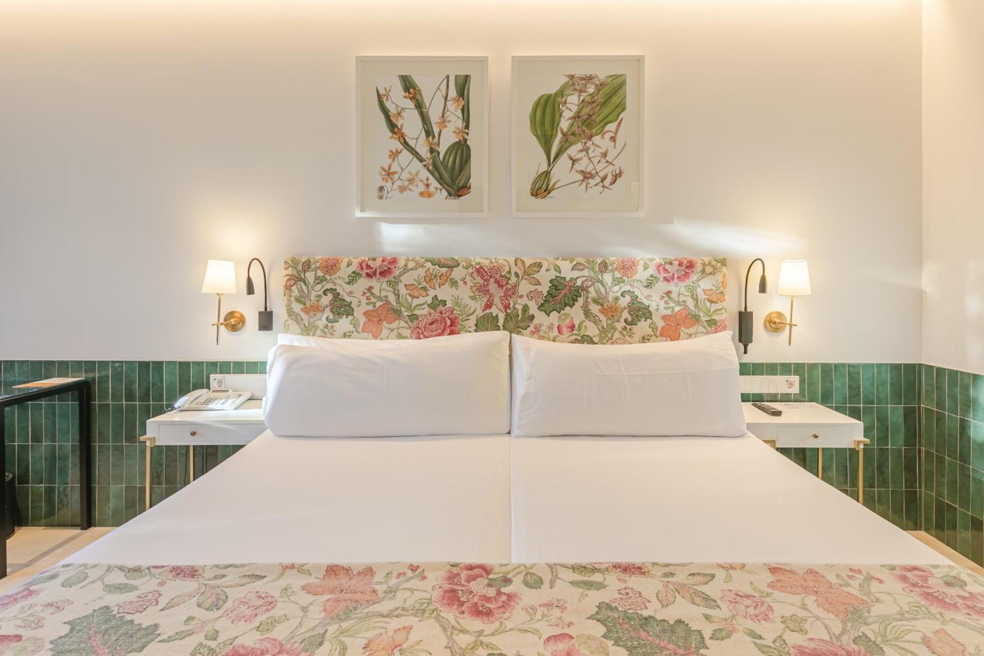 Double Room Street View