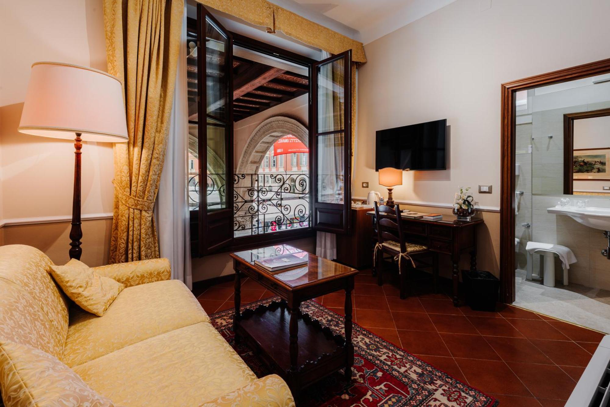 Deluxe Junior Suite
