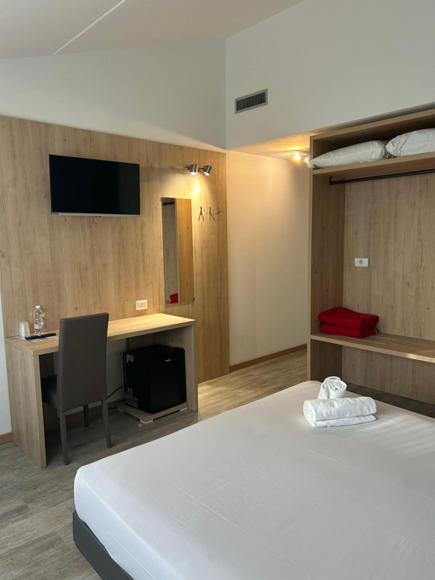 Classic Double Room
