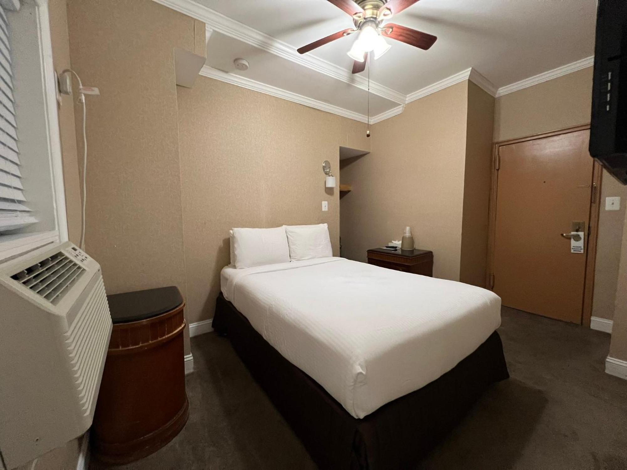 Classic Quadruple Room